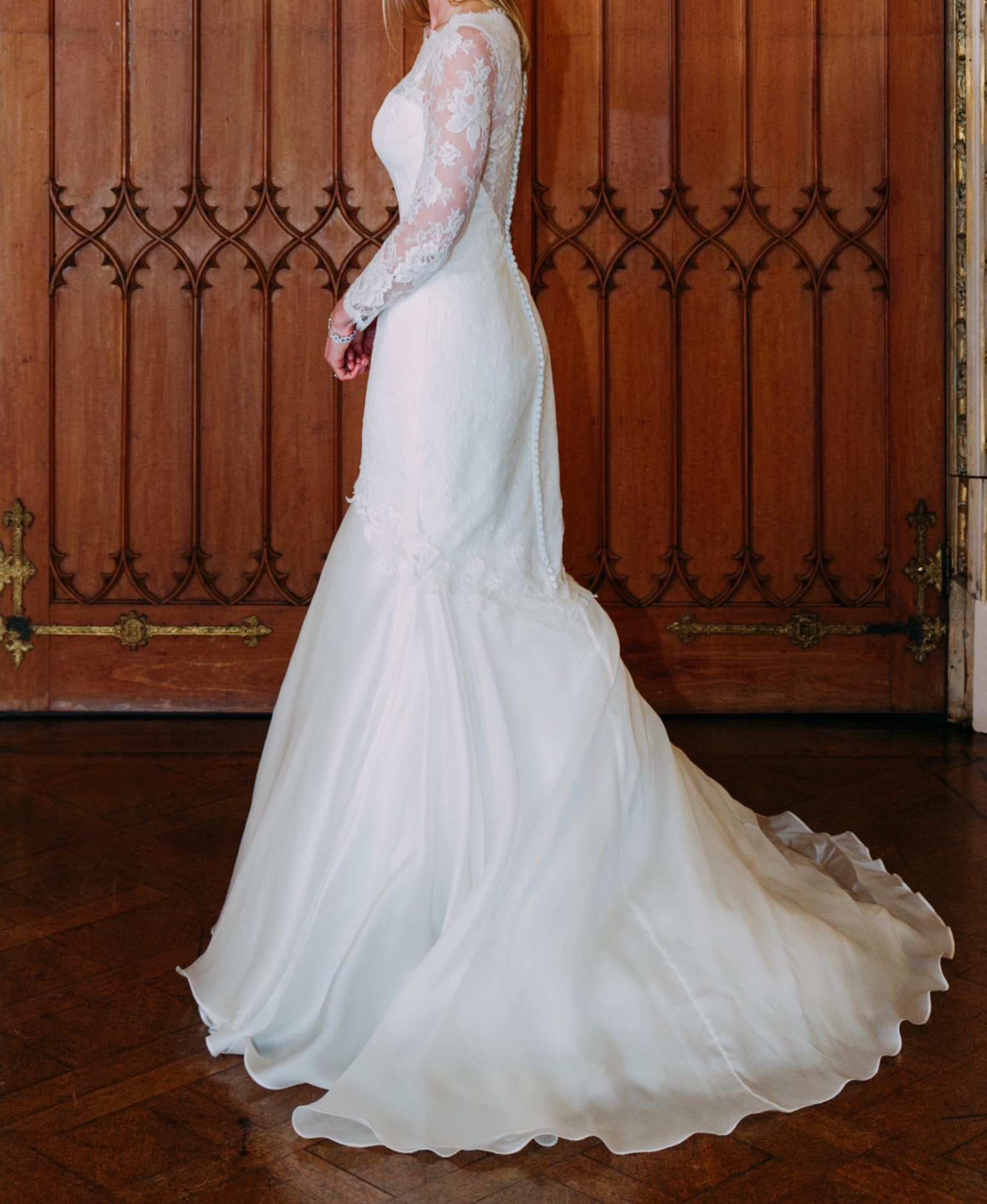 Pre-owned Wedding Dresses near Huntington Beach, California