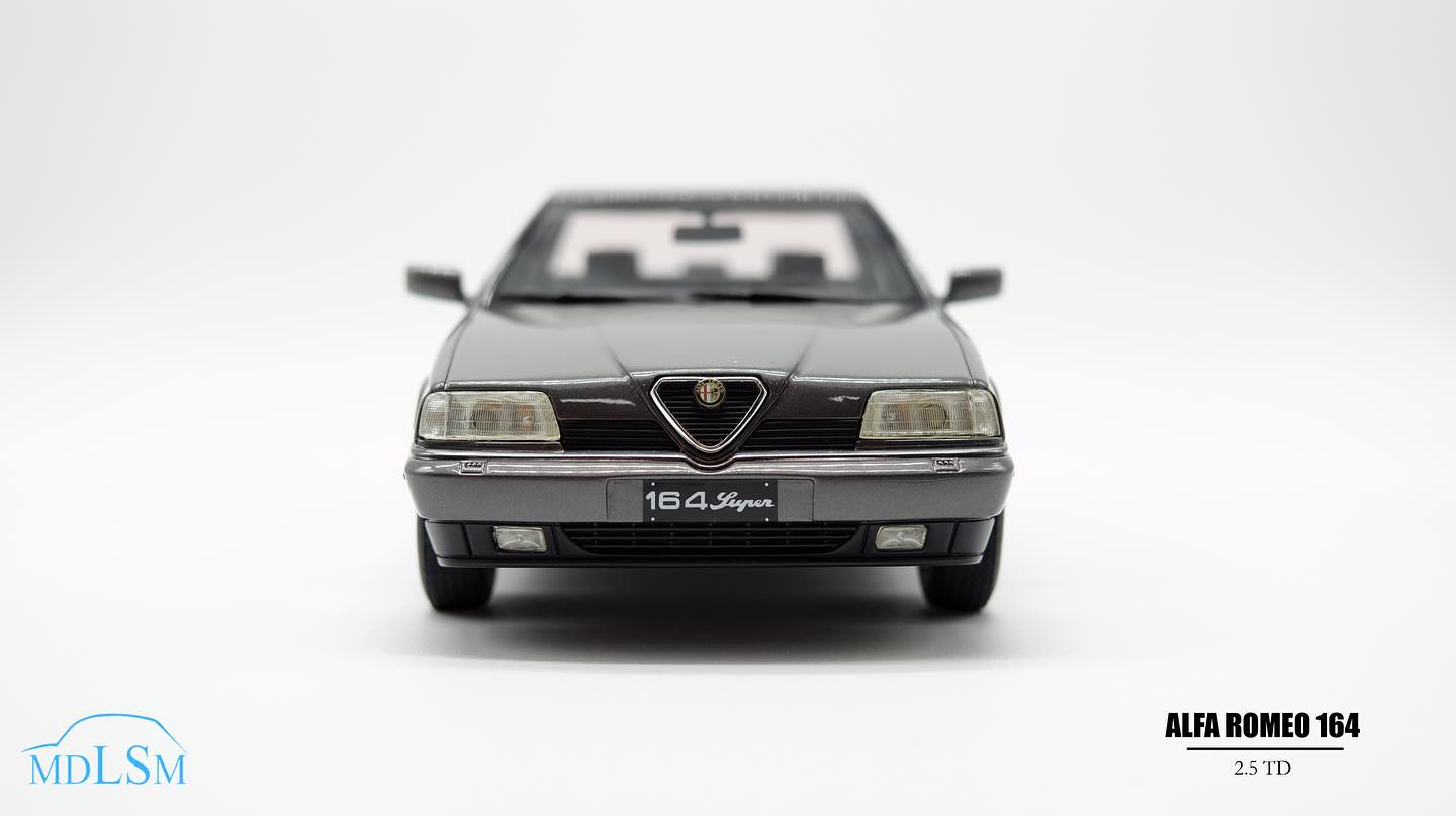 Solido 1:43 Alfa Romeo Giulia Quadrifoglio Anno di costruzione 2019 blu