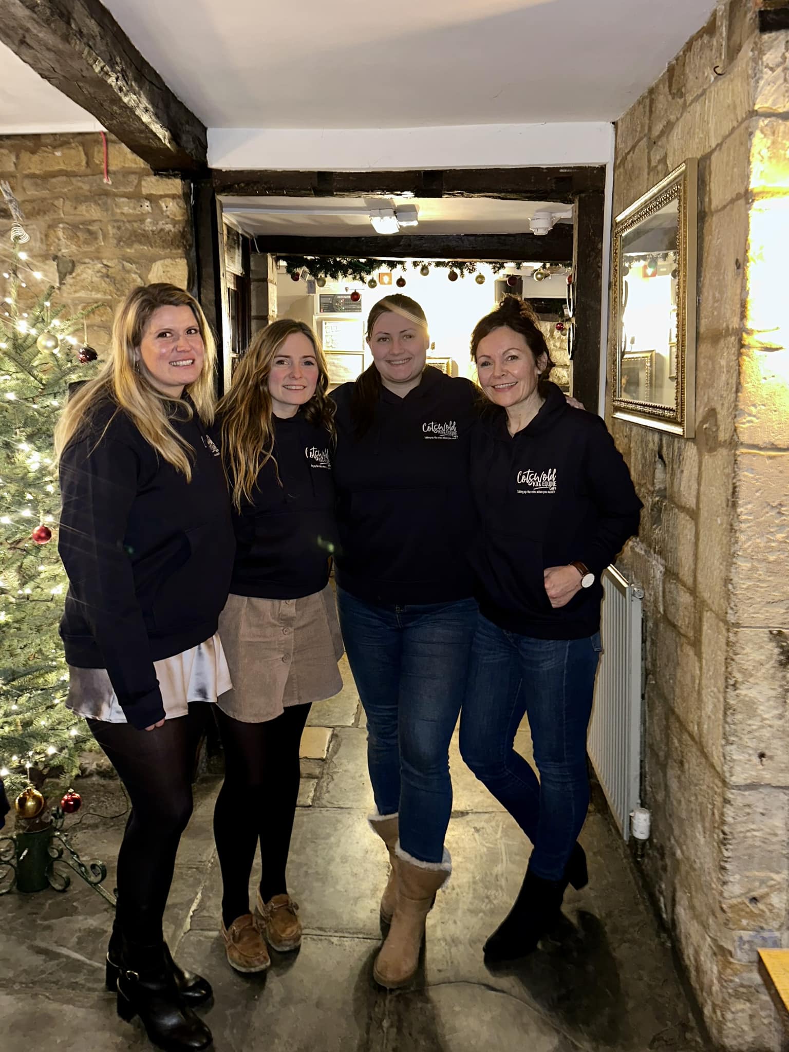Team Christmas 🎅🏻🎄Pawty time... - Cotswold K9 & Equine Care