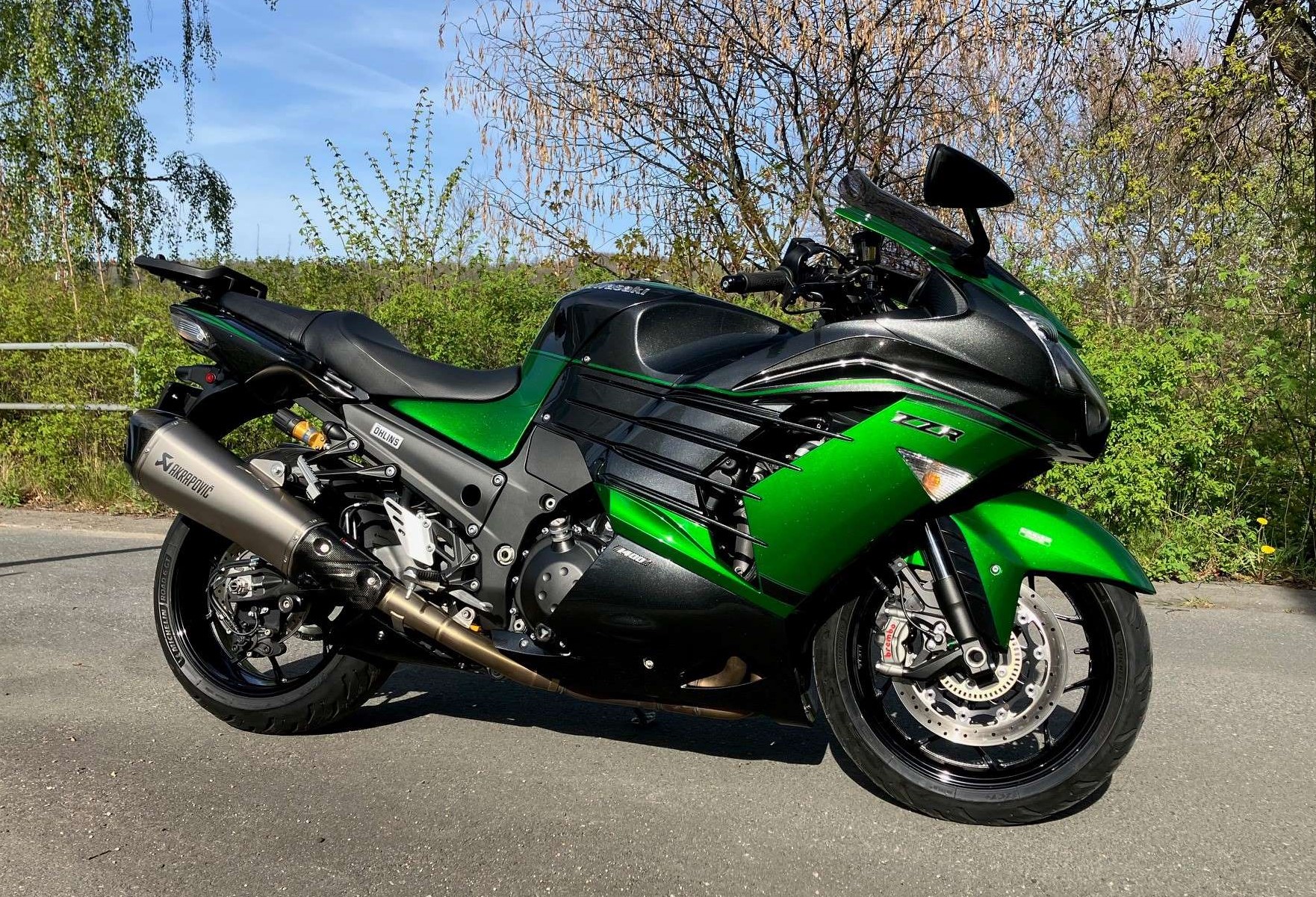 ❤︎ 2018 Kawasaki ZZR1400 performance sport with low mileage