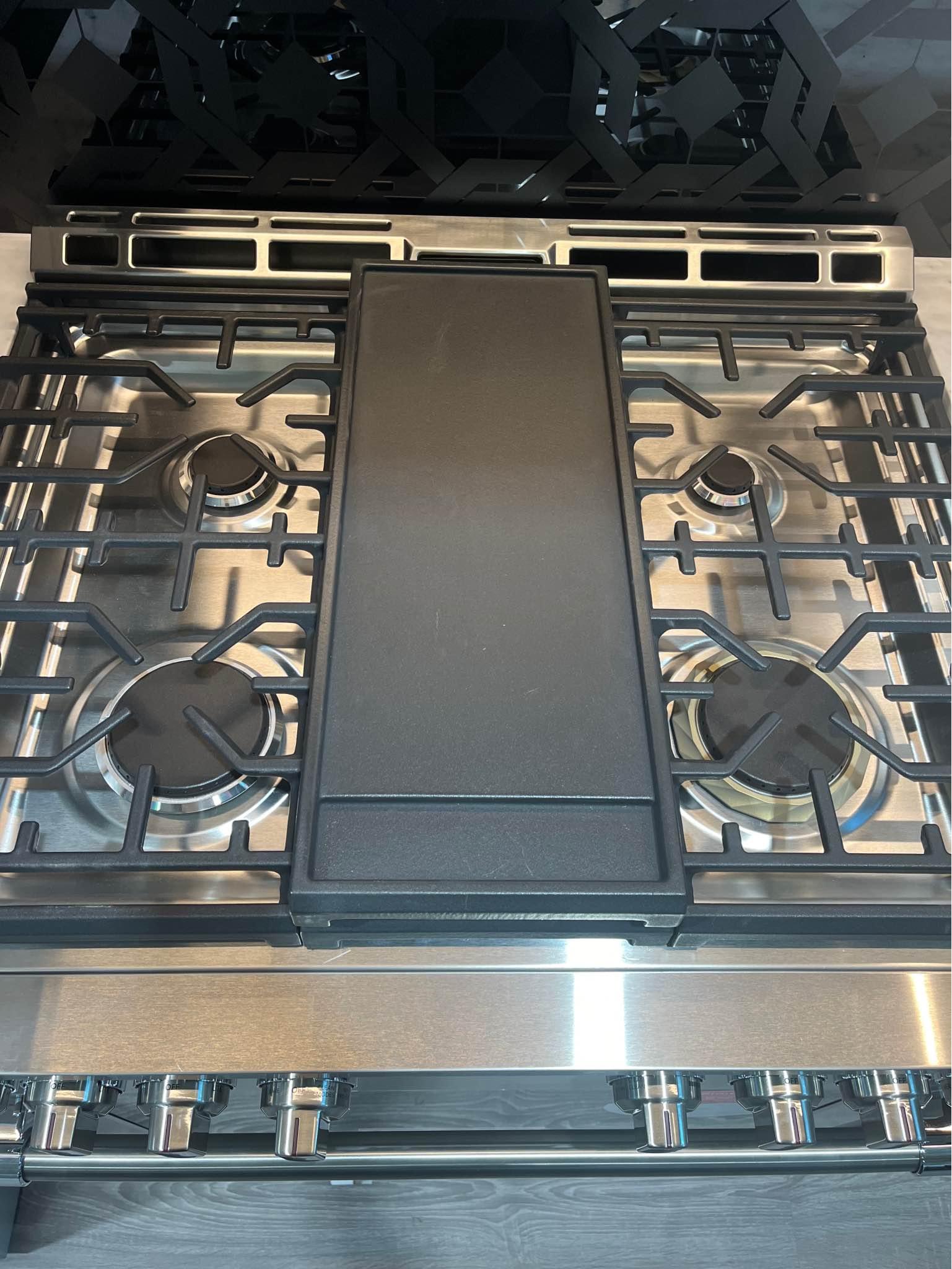 Frigidaire Professional Gas Stove (PCFG3080AF) Ranges & Ovens