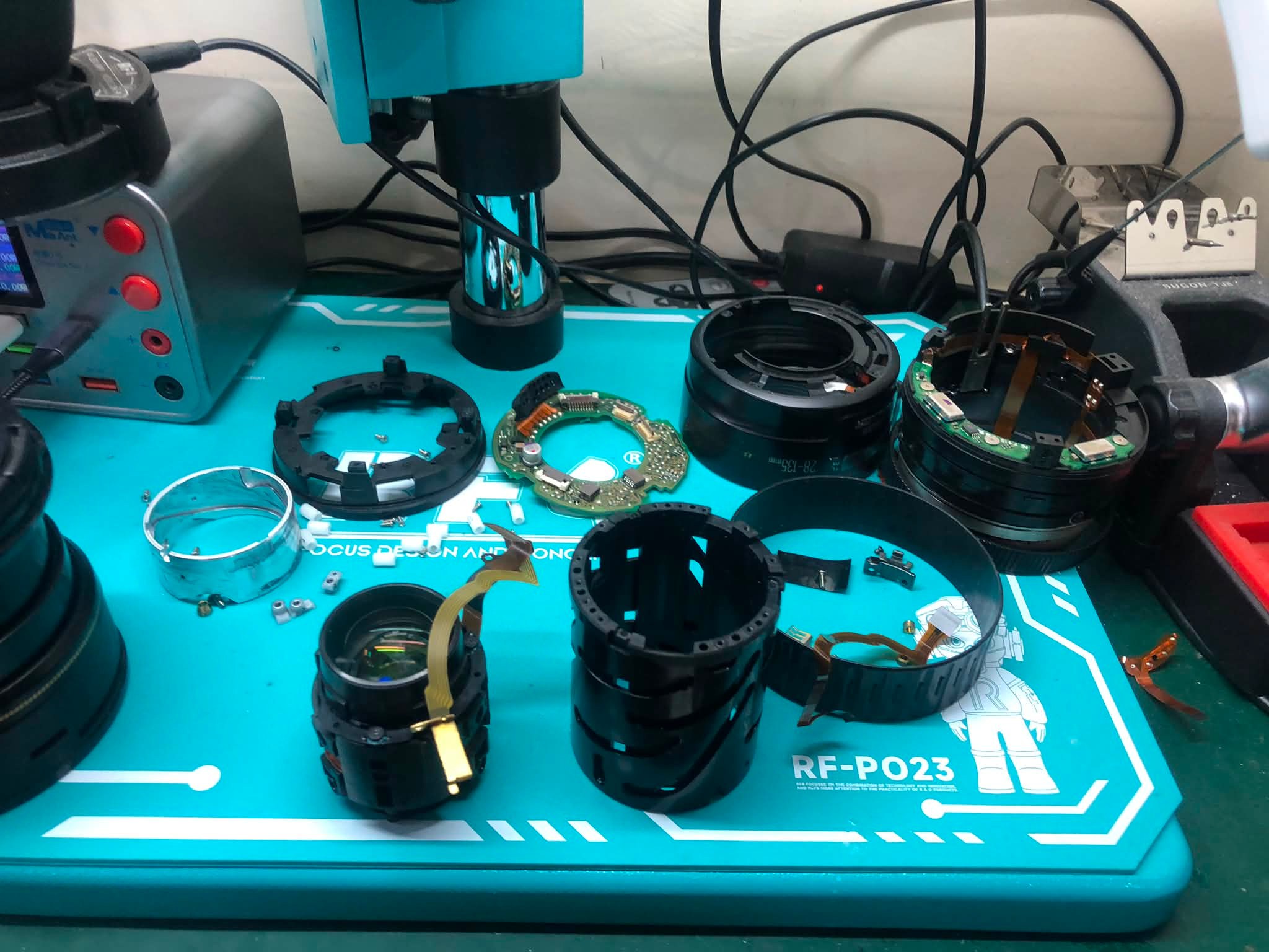 Why does my EF lens cause Err 01 on my camera?
