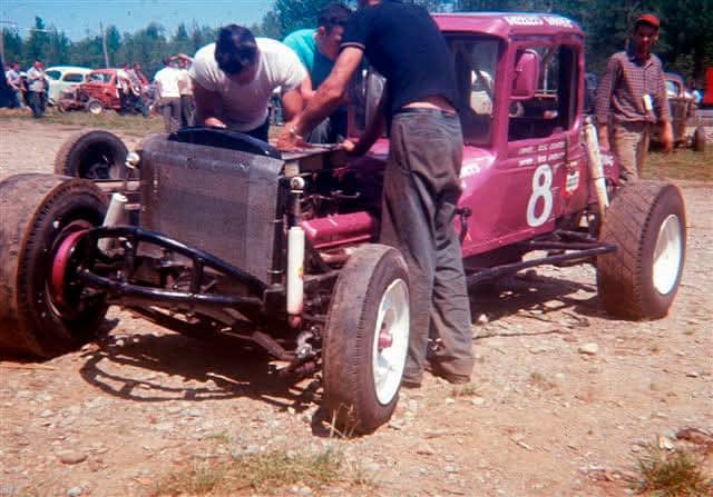 Maine's - Bob Greely in the pits at Unity. Bob raced at other tracks ...