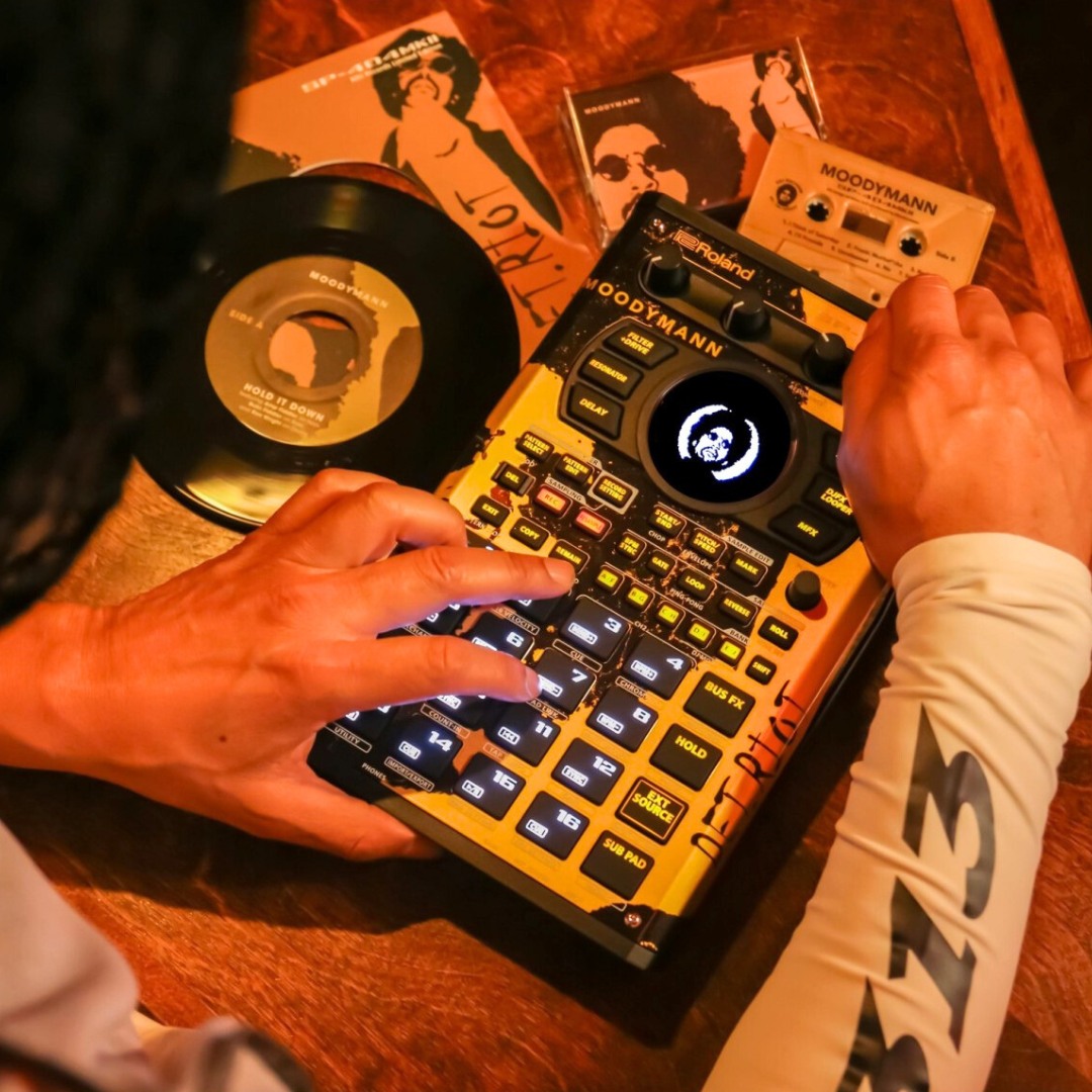 Celebrating 30 years of KDJ Records in style! 🎉 The Roland SP-404