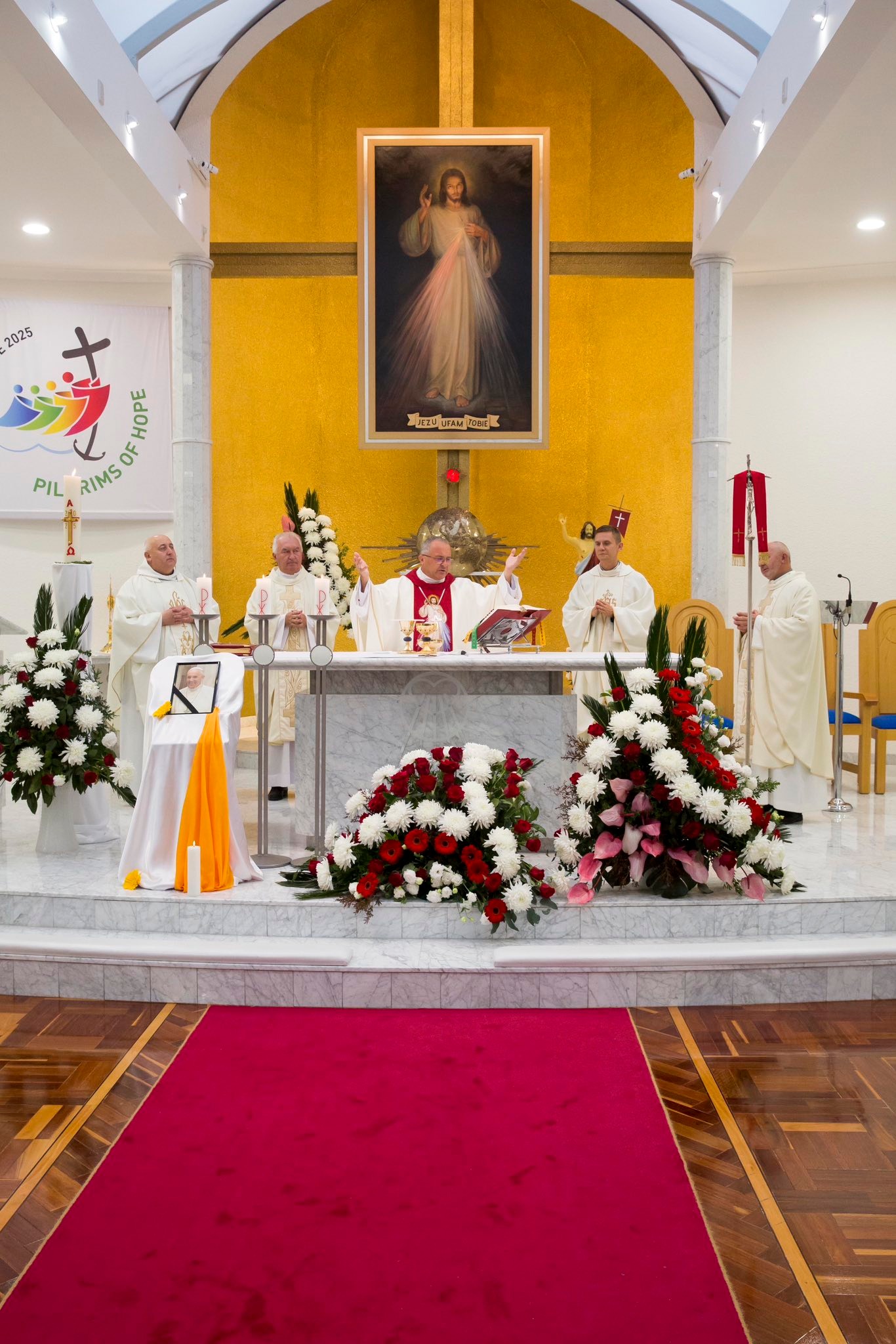 Divine Mercy Shrine... - Divine Mercy Shrine Keysborough