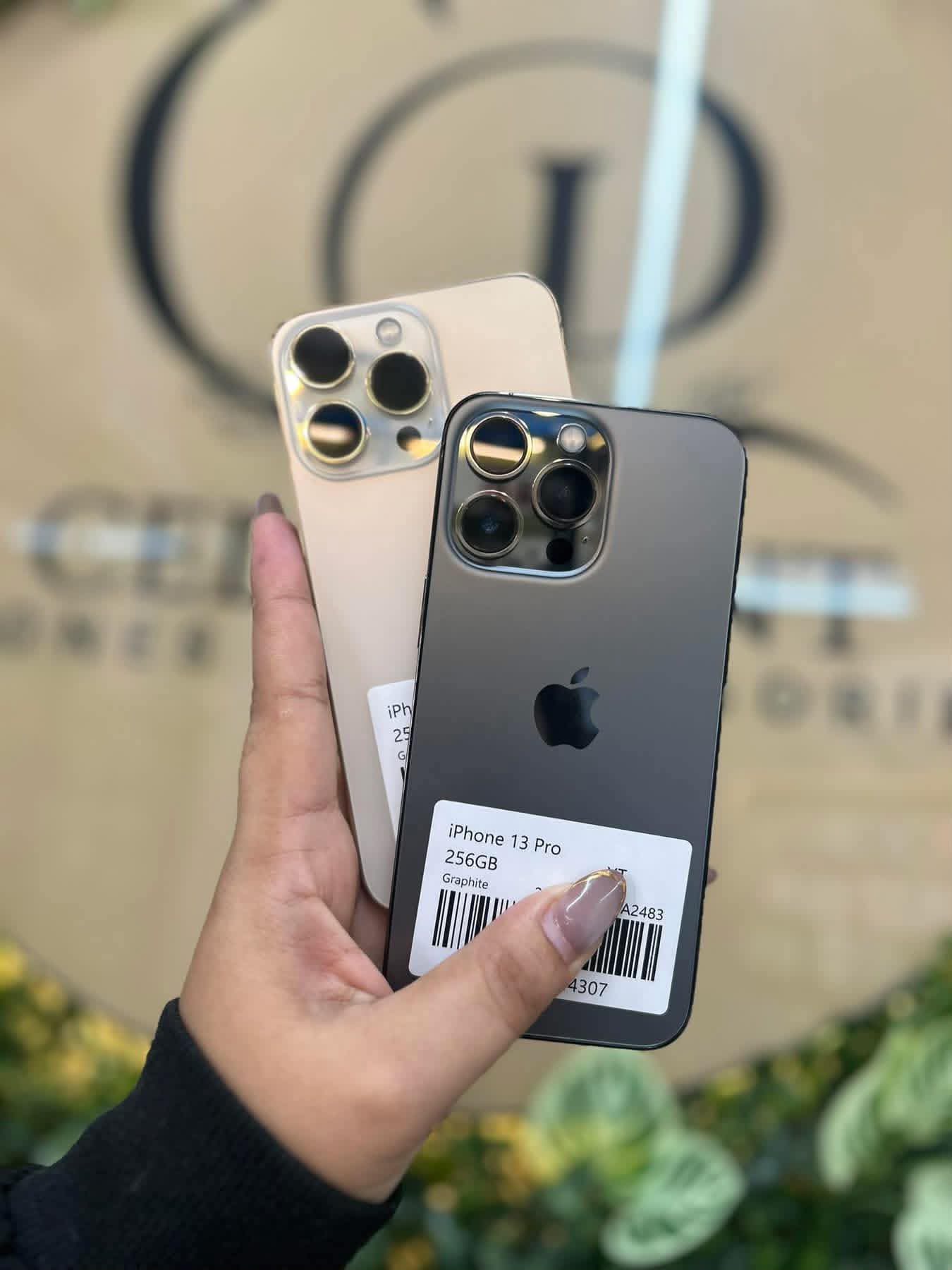 iPhone 13 Pro for sale: 128GB, factory unlocked, 100% battery health