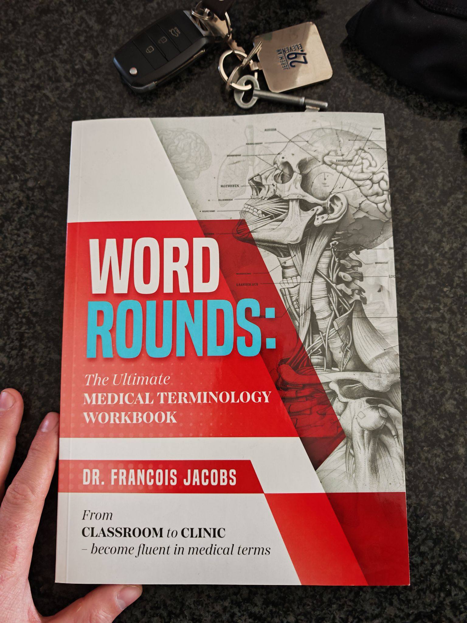 I just got my Websters Medical Dictionary 😍😍💙🤍