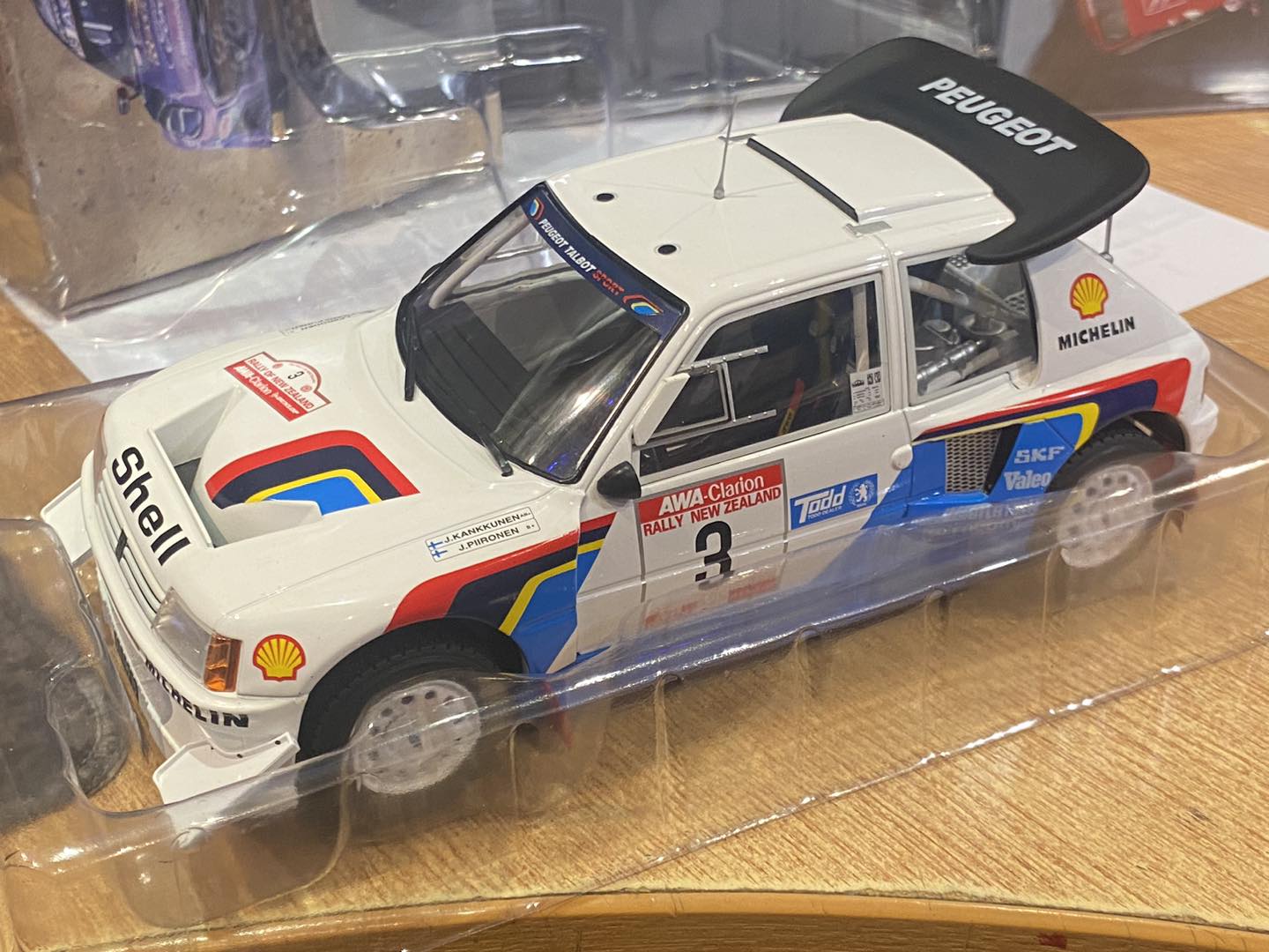 GUNZE SANGYO Peugeot 205 Turbo パリダカール GUNZE SANGYO Peugeot