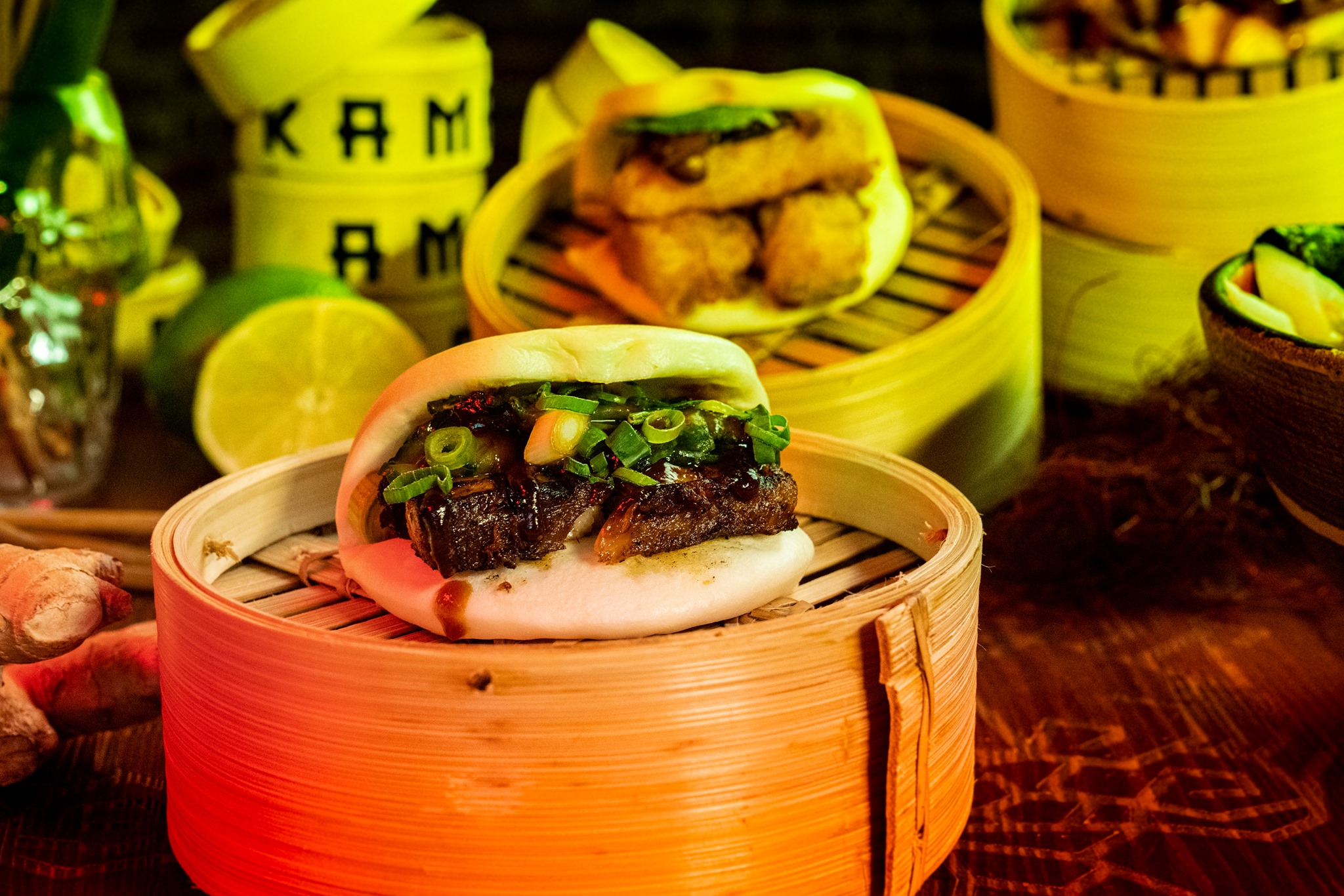 🥟 POOKU BAO 🥟 Uno de nuestros Baos... - Kamado Asian Food