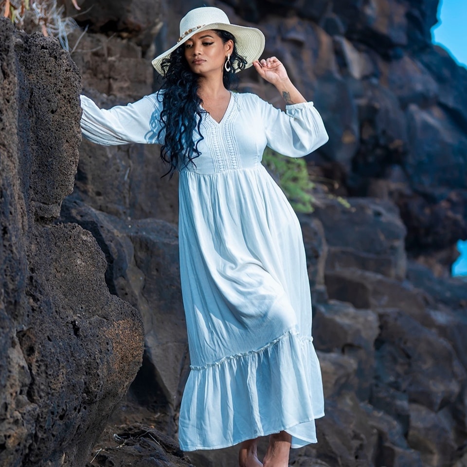 long sleeve midi dress formal Bow Neckline Cream – Roland Mouret Color:Soft Blue Floral Midi length Long puff WHITE/BLUE Evening Gown Express Long