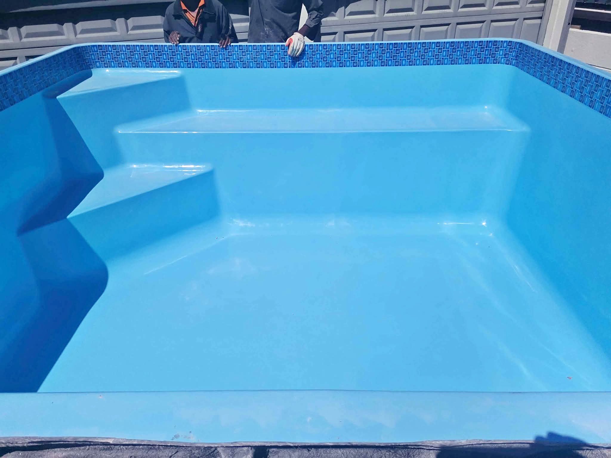 Fibreglass pool 3x2.3x6.4x9 - Pools & Spas - Fresnave, Western Cape ...