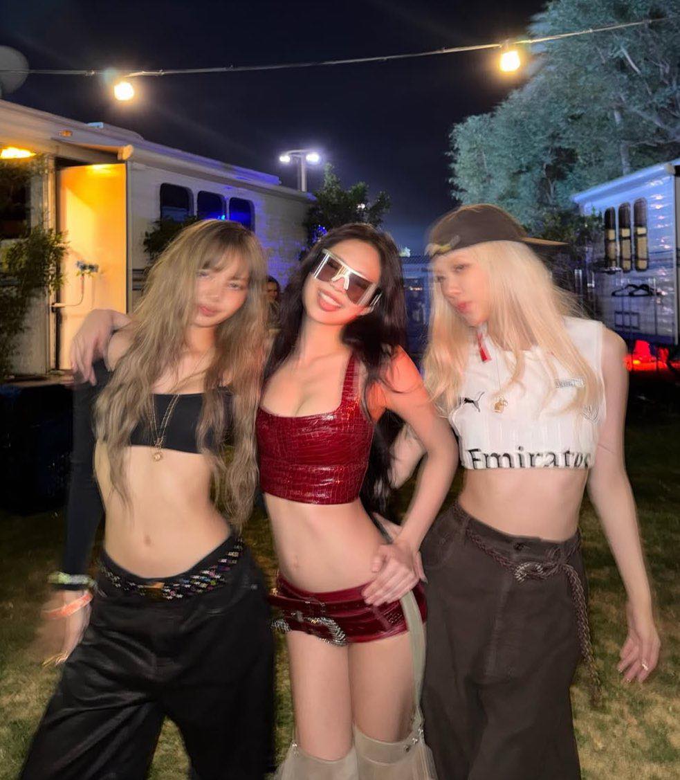 jpg BLACKPINK003 メガジャケ jennie rosie LISA 3枚セット
