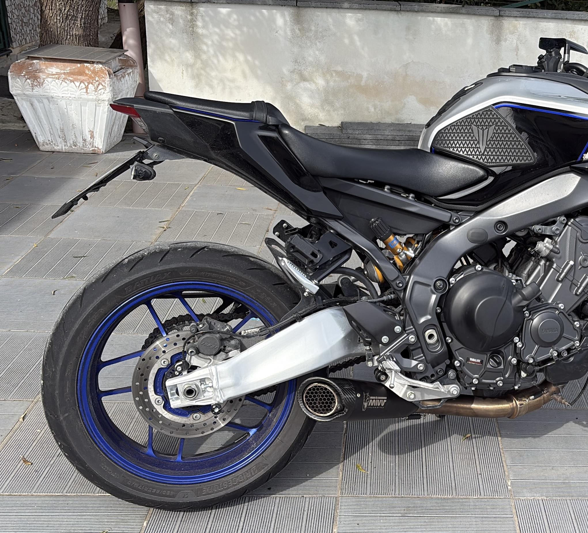 Mivv x-m5 exhaust type-approval code needed for Yamaha MT-09 SP 2025