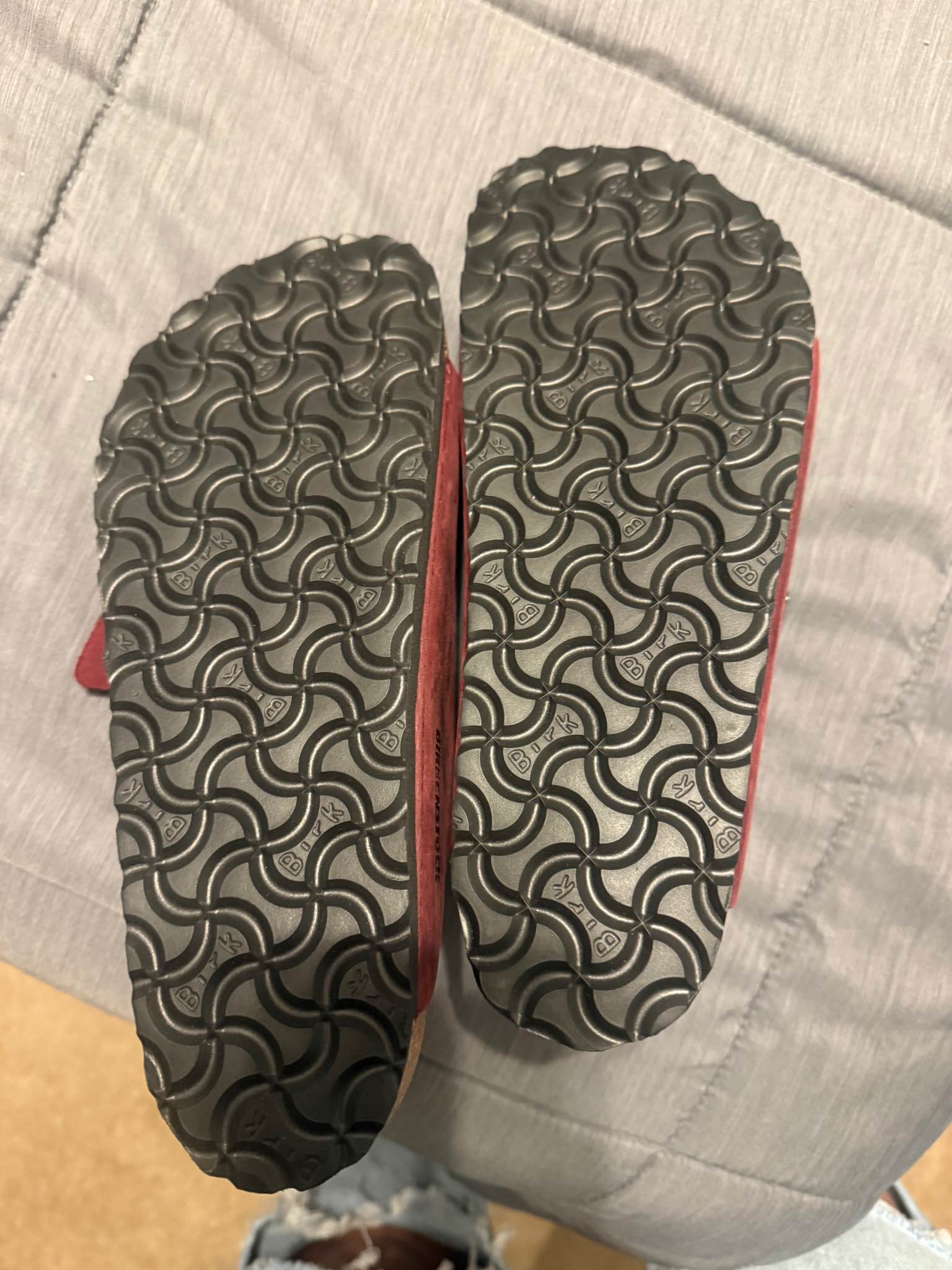 Rebook Aztec sz 39 (25cm)nomin
