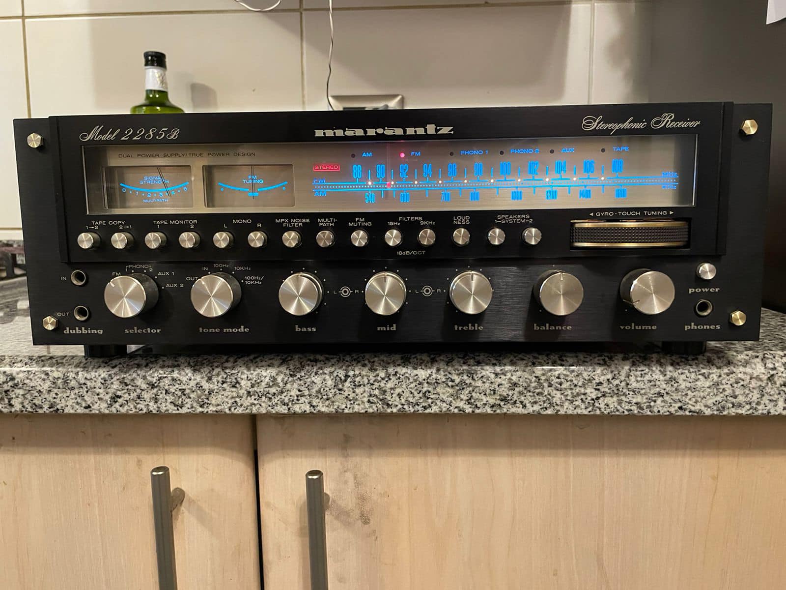 Receiver Marantz negro 2285b $2.250.000 Exclusivo receiver 2285B
