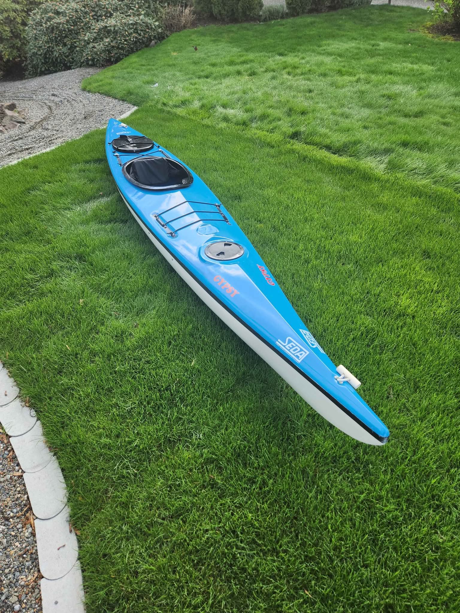 Seda Gypsy in good condition. Lightweight fiberglass 15 foot with 