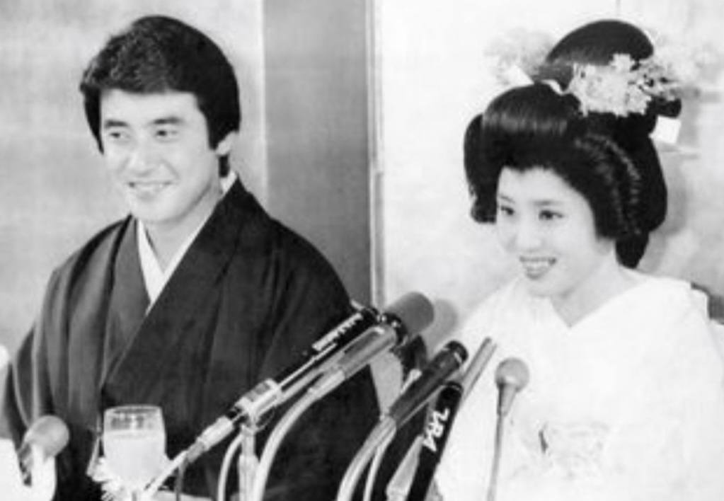 神田正輝 松田聖子 結婚式芸能界用挨拶ポストカード♥希少 限定1点 40年前の本日1985年(昭和60年)6月24日、神田正輝・松田聖子結婚。 式は