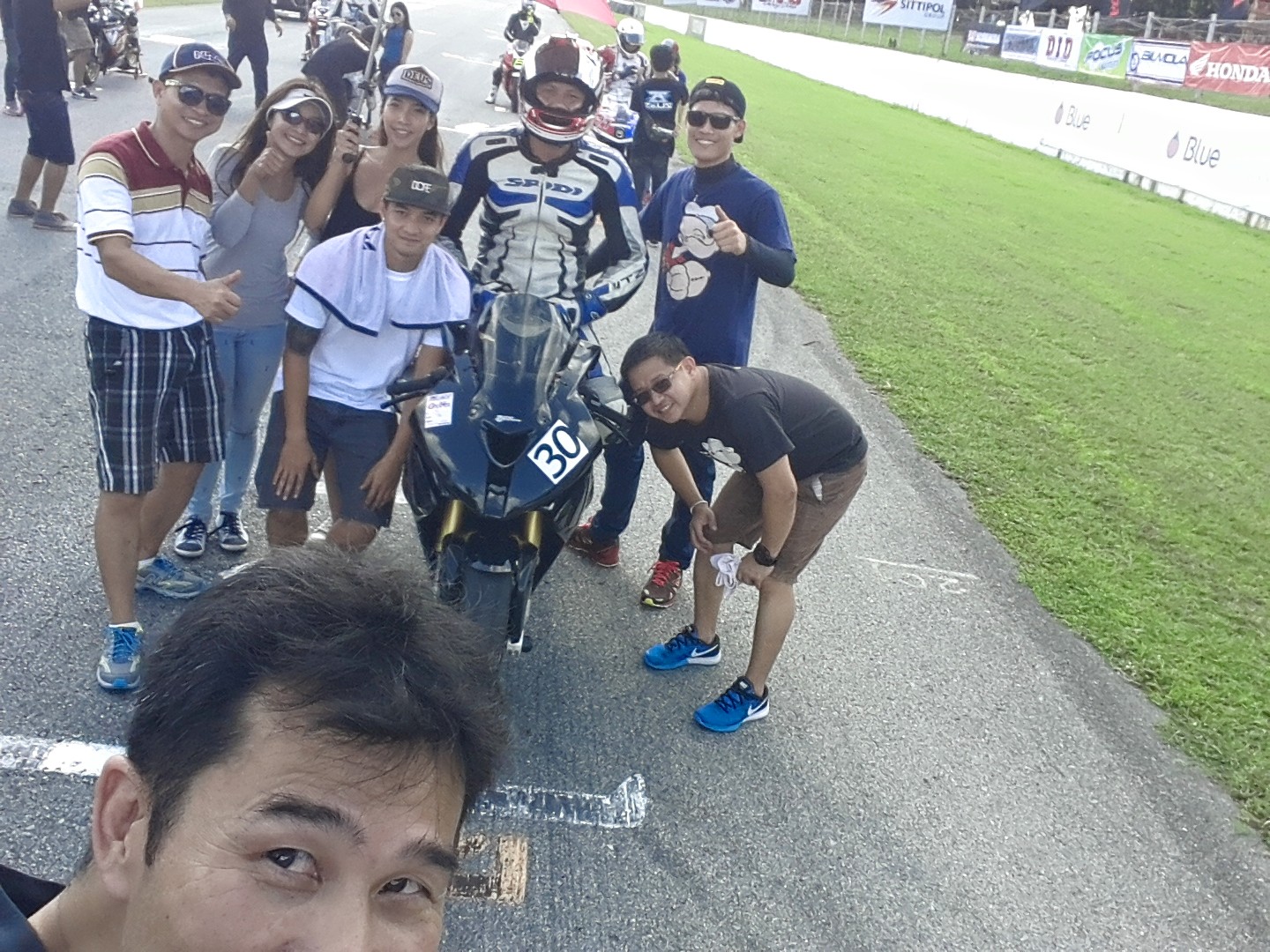 UTR racing team - จบแล้วครับกับรายการ MMRRC ROAD RACING... | Facebook