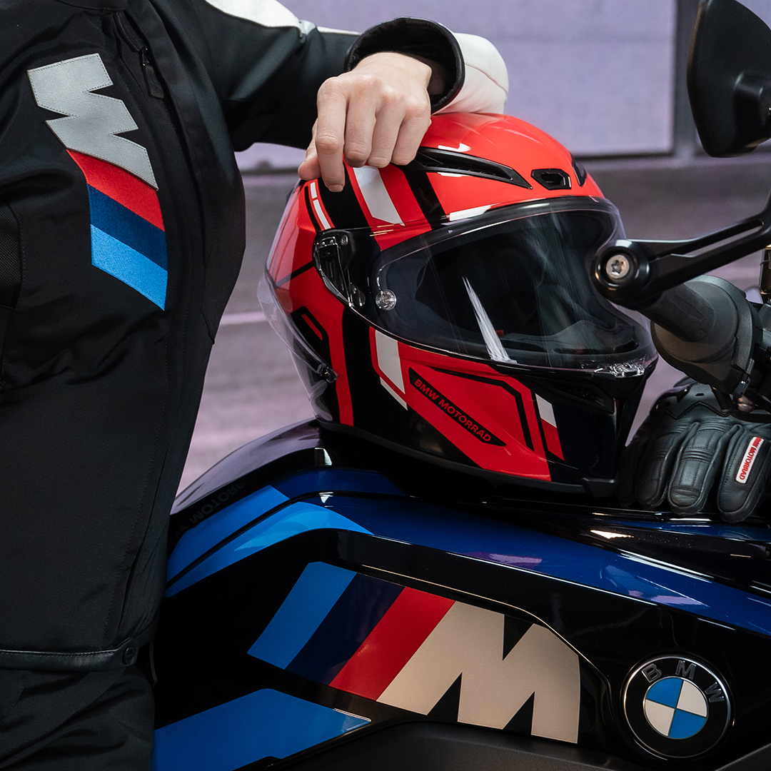 The new XRide and XRide Pro jacket delivers complete protection