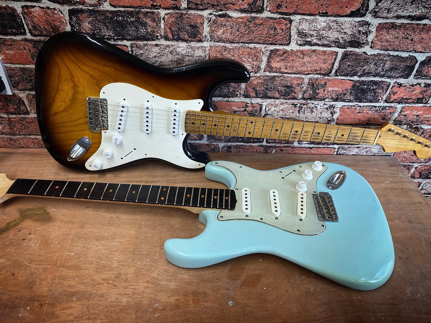 Golden - The best of both worlds for Straturday. Two tone burst on ...