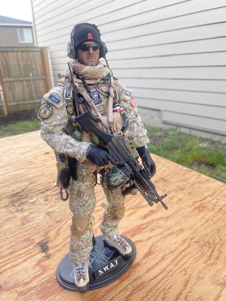 Hot Toys' US Navy SEAL Water Edge Ops SAW Gunner One in Stock