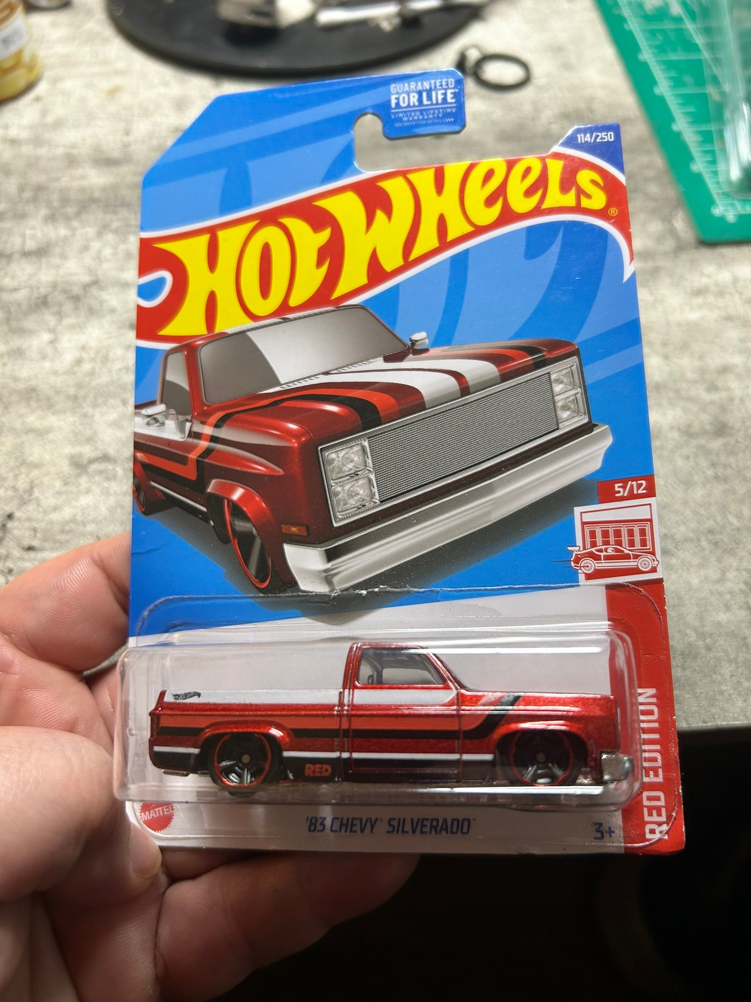 Hot Wheels Chevrolet 赤 83 silveradoレア Hot Wheels 83 Chevy