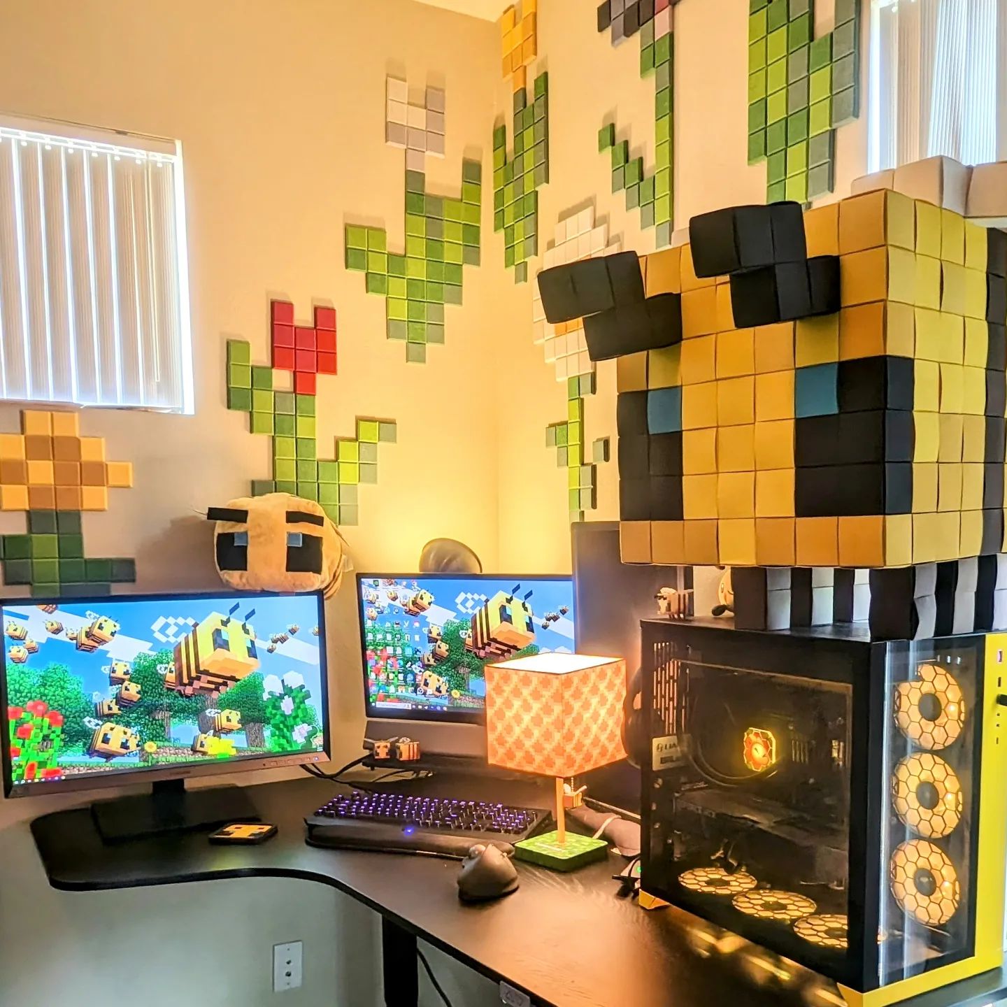 AddOns Maker - My Minecraft Bee Themed PC setup! 🐝... | Facebook