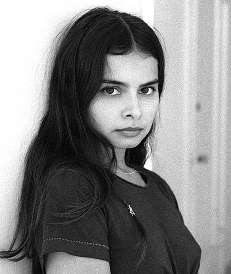 today, the amazing Hope Sandoval turns 58 (!) #HopeSandoval