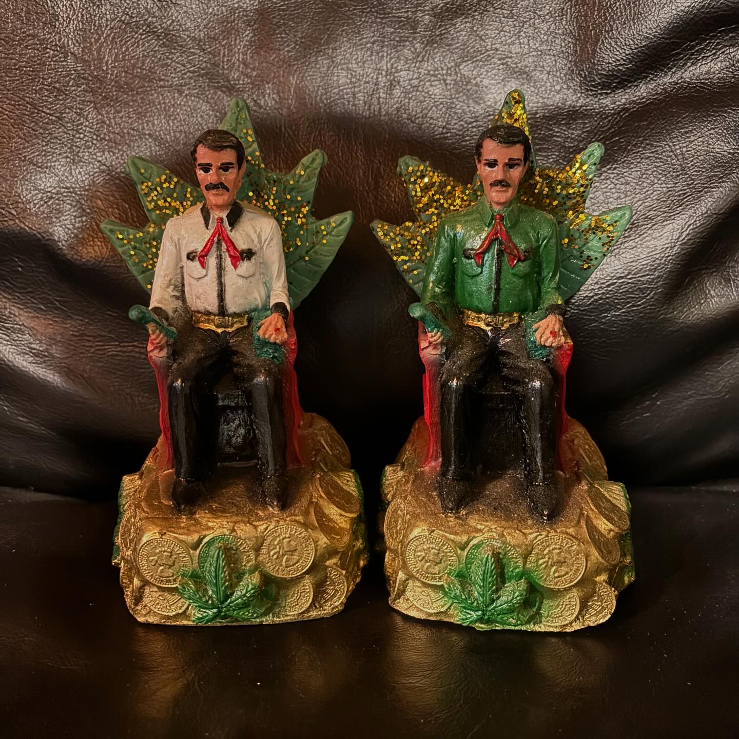 Jesus Malverde Figure /VINTAGE メキシコの麻薬の神様、ヘスス