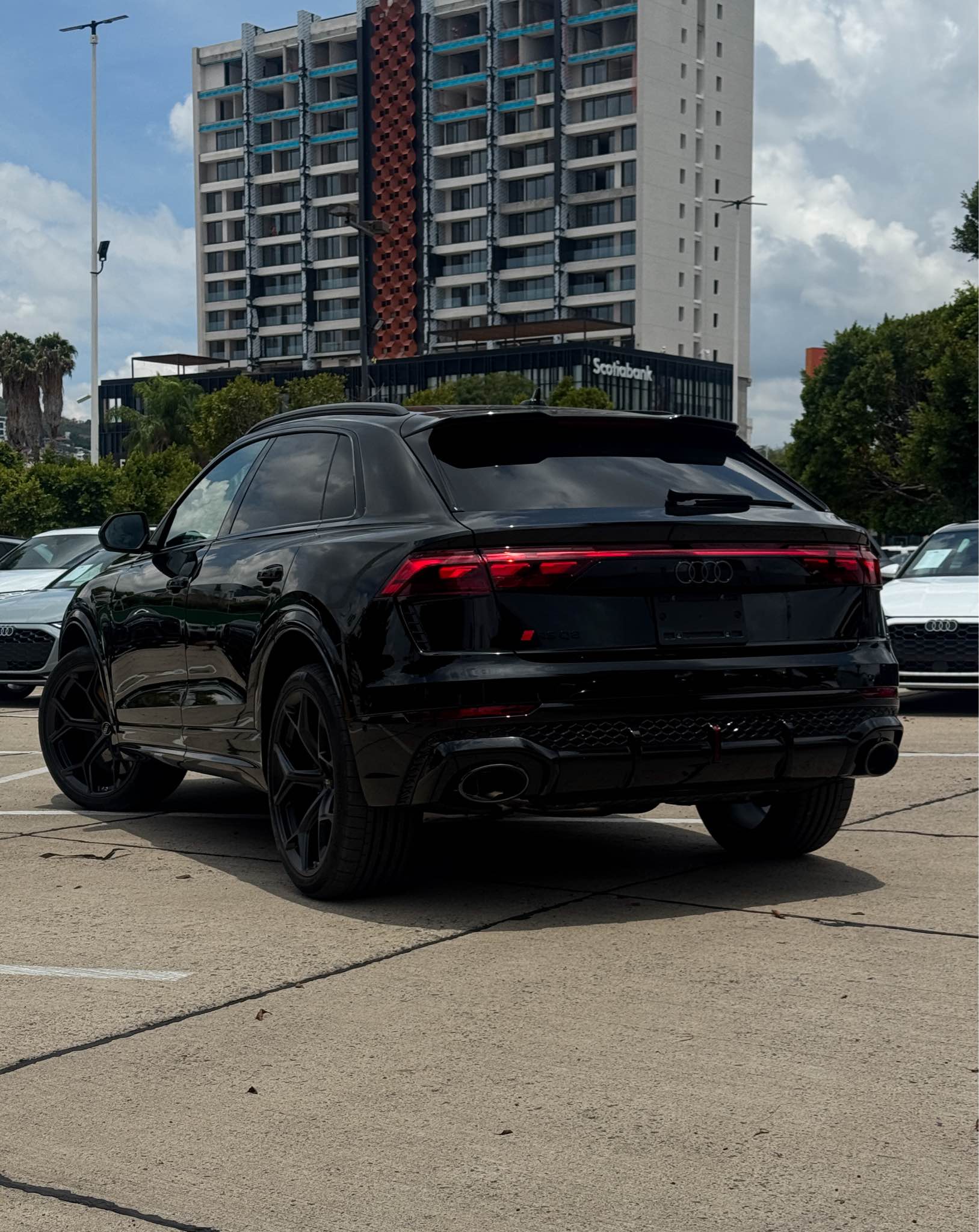 2025 Audi RSQ8