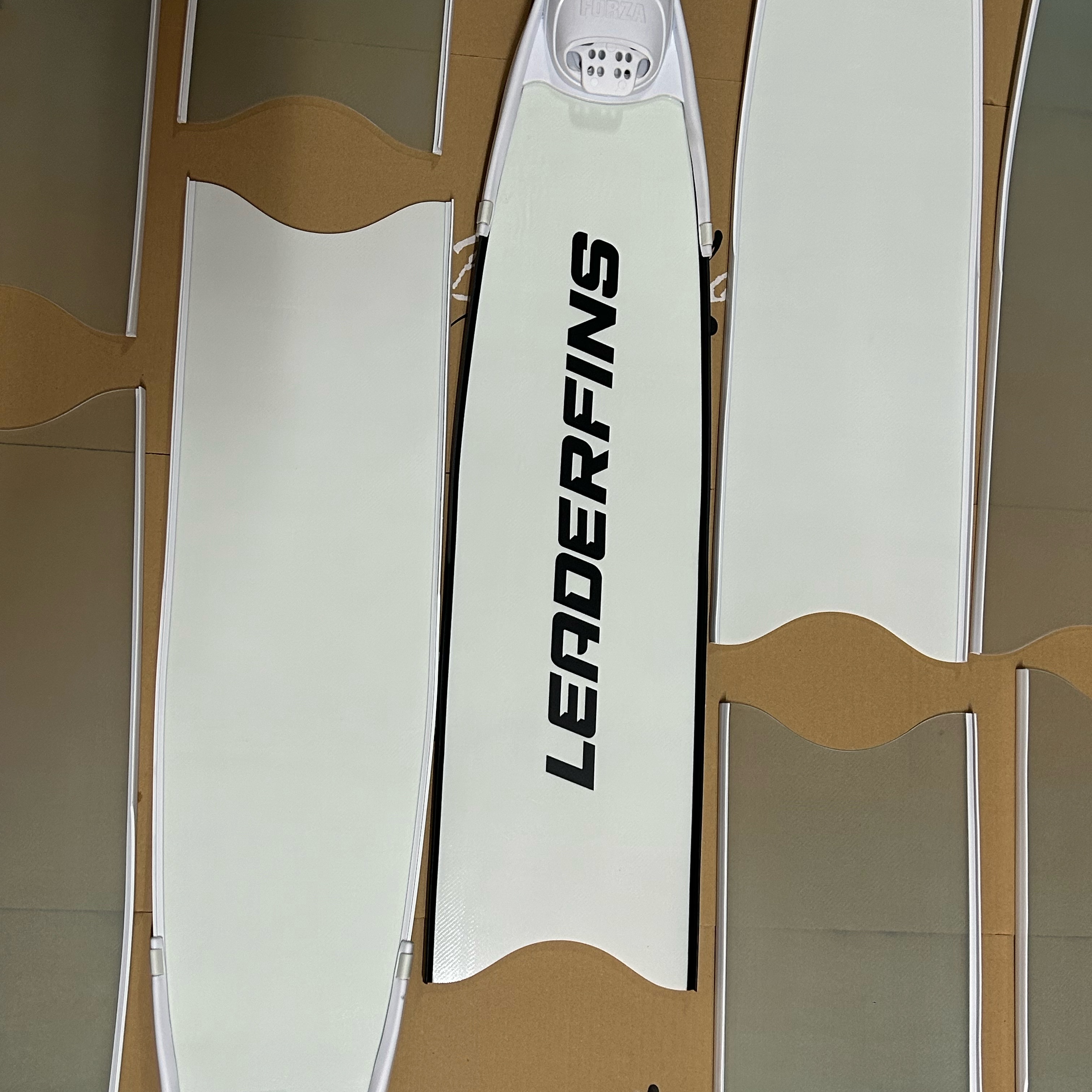 NEW FINS IN TOWN ?? FIBERGLASS SNOW ❄️? Whiter than white 
