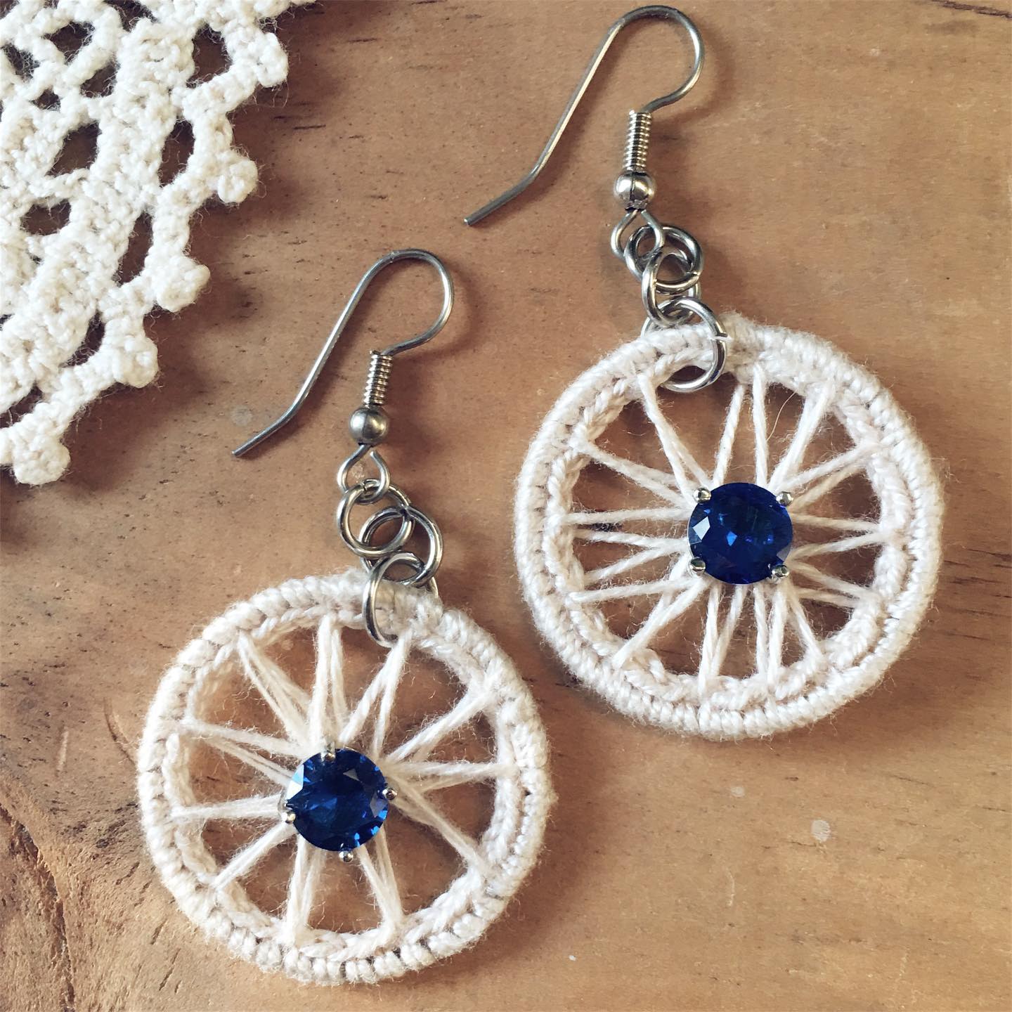 Butterfly Kisses - Classic cream crochet wagon wheels with blue accents ...