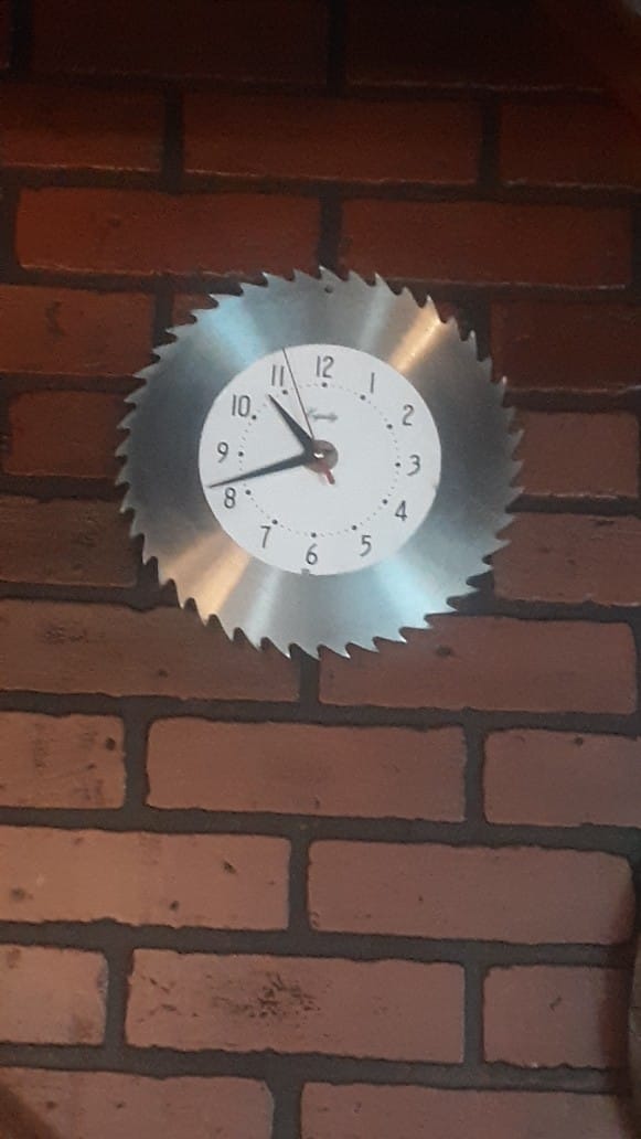 Sears Roebuck Craftsman saw blade clock for garage workbench