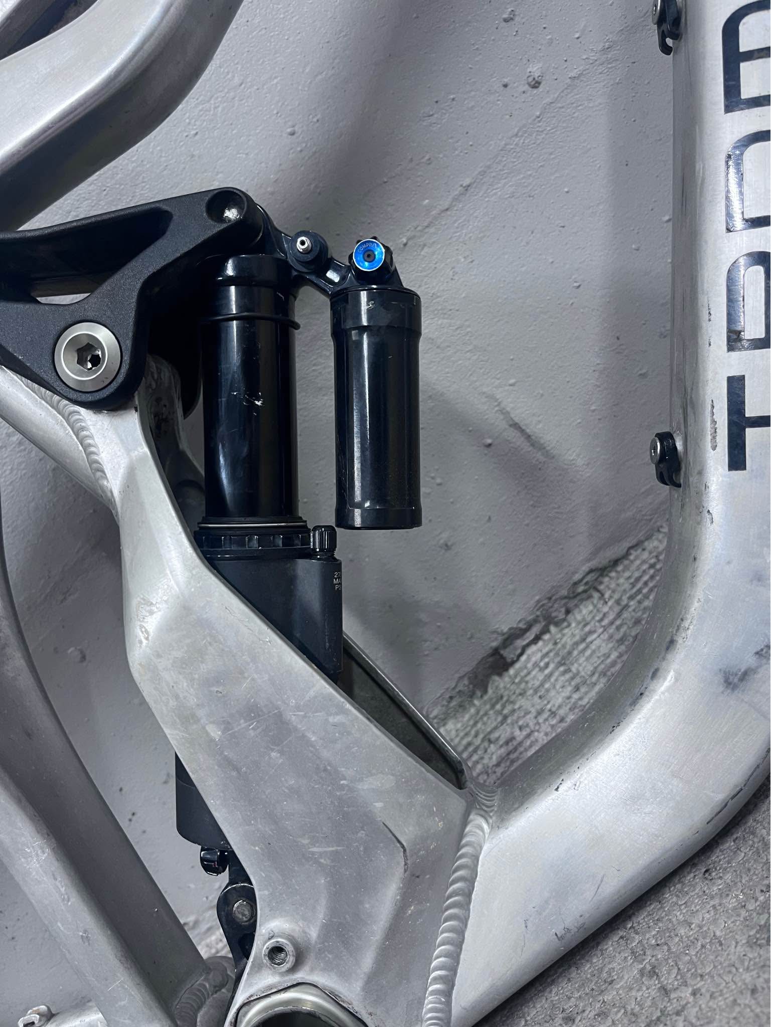 Downhill frame and shock (27.5”) - Bicycle Frames - Brisbane ...