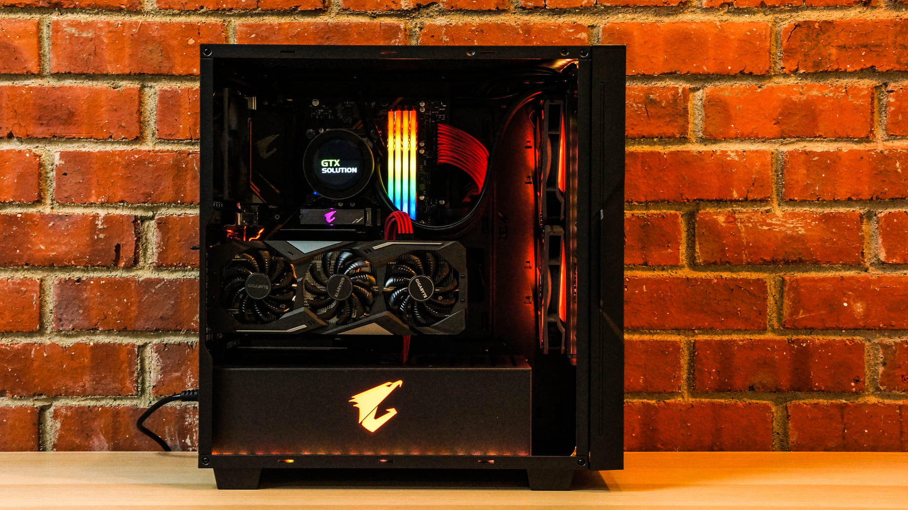 Intel - Core i5-9400F, Gigabyte B360M DS3H Micro ATX, ADATA 16 GB