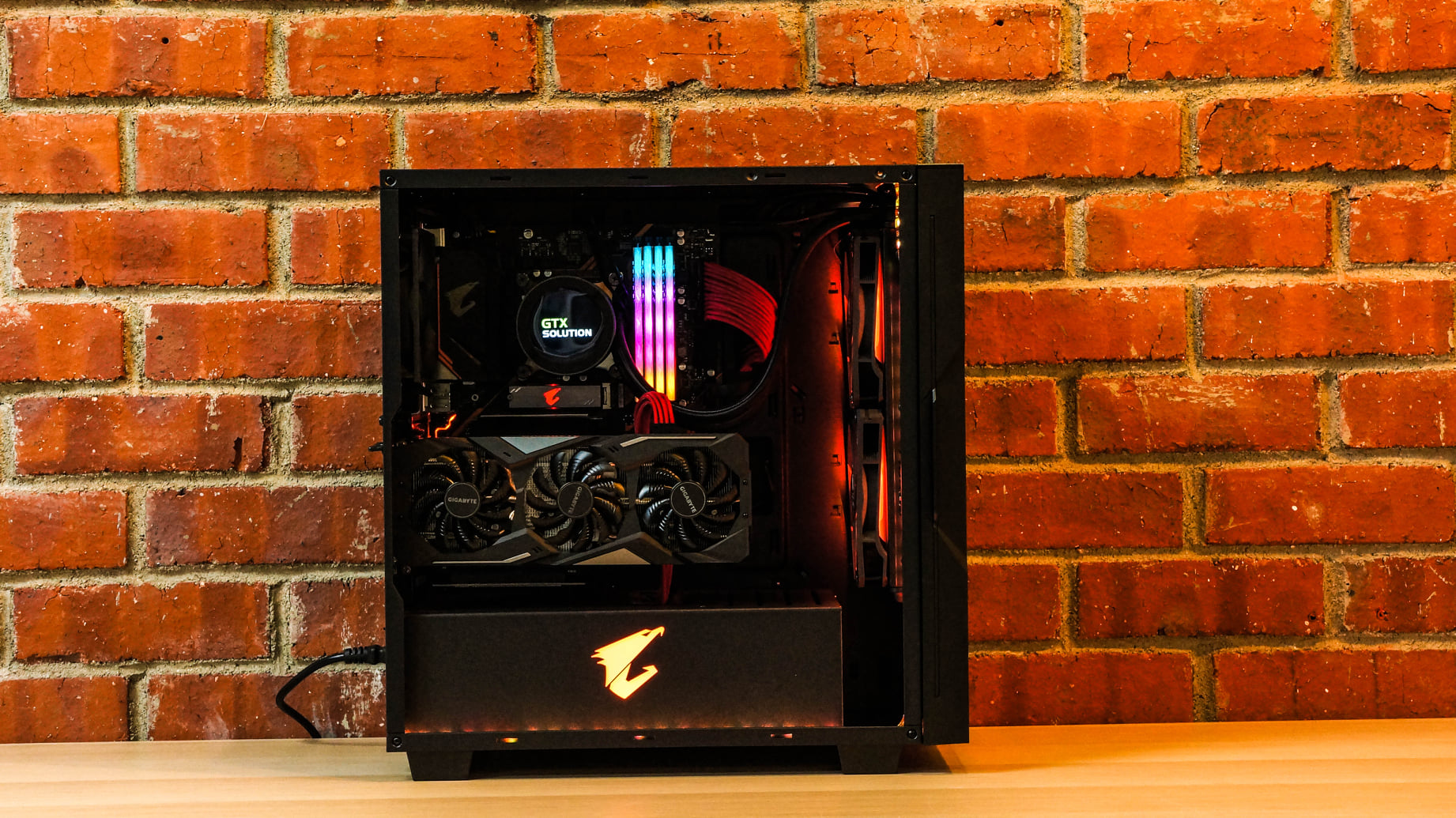 Intel - Core i5-9400F, Gigabyte B360M DS3H Micro ATX, ADATA 16 GB