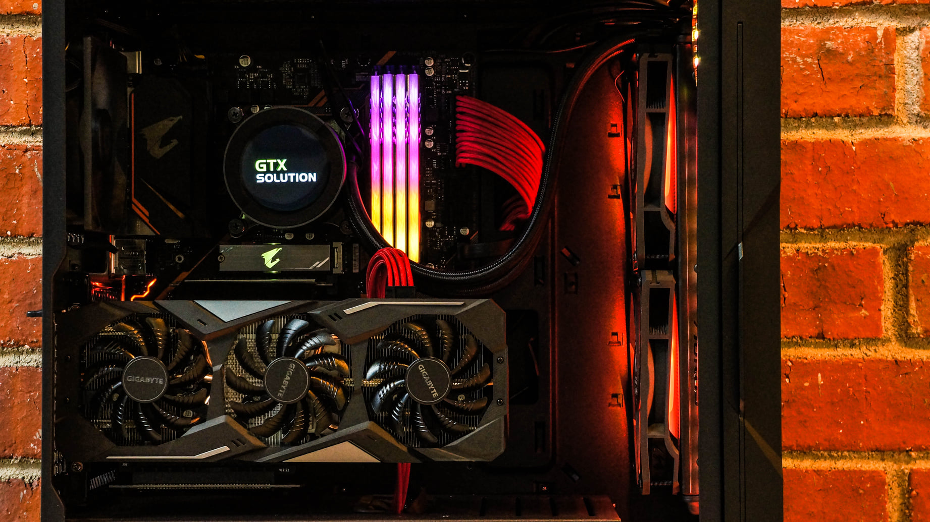 Intel - Core i5-9400F, Gigabyte B360M DS3H Micro ATX, ADATA 16 GB