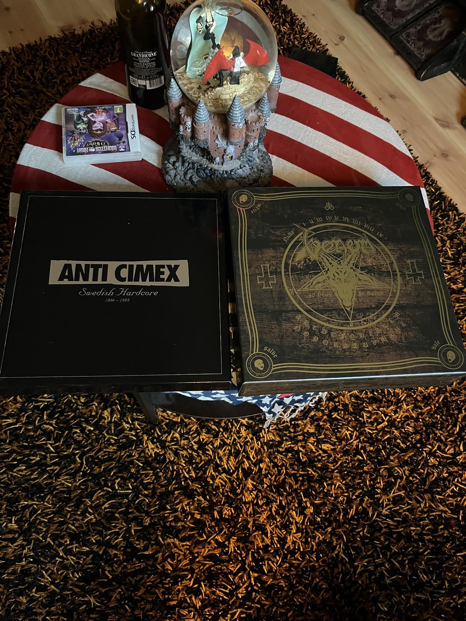 Samhain Box Set vs Longbox Edition