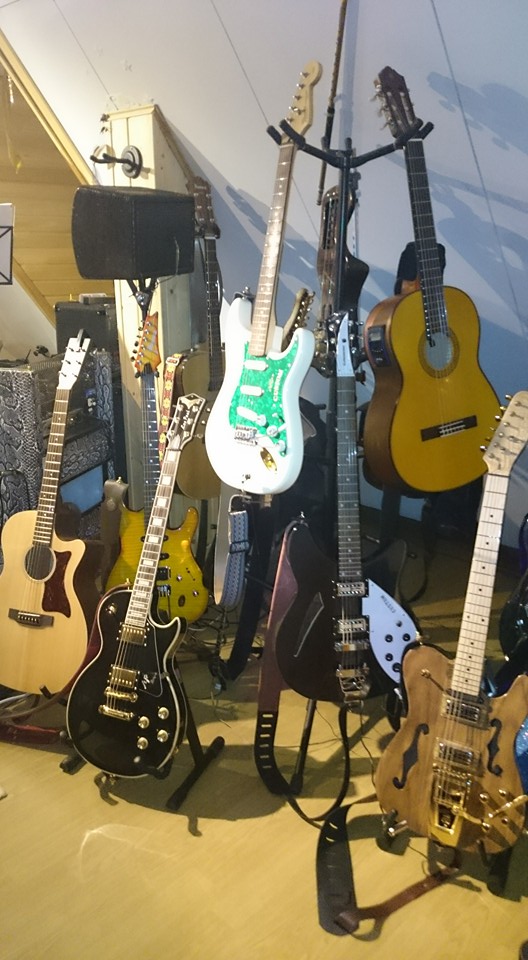 AP INSTRUMENTS