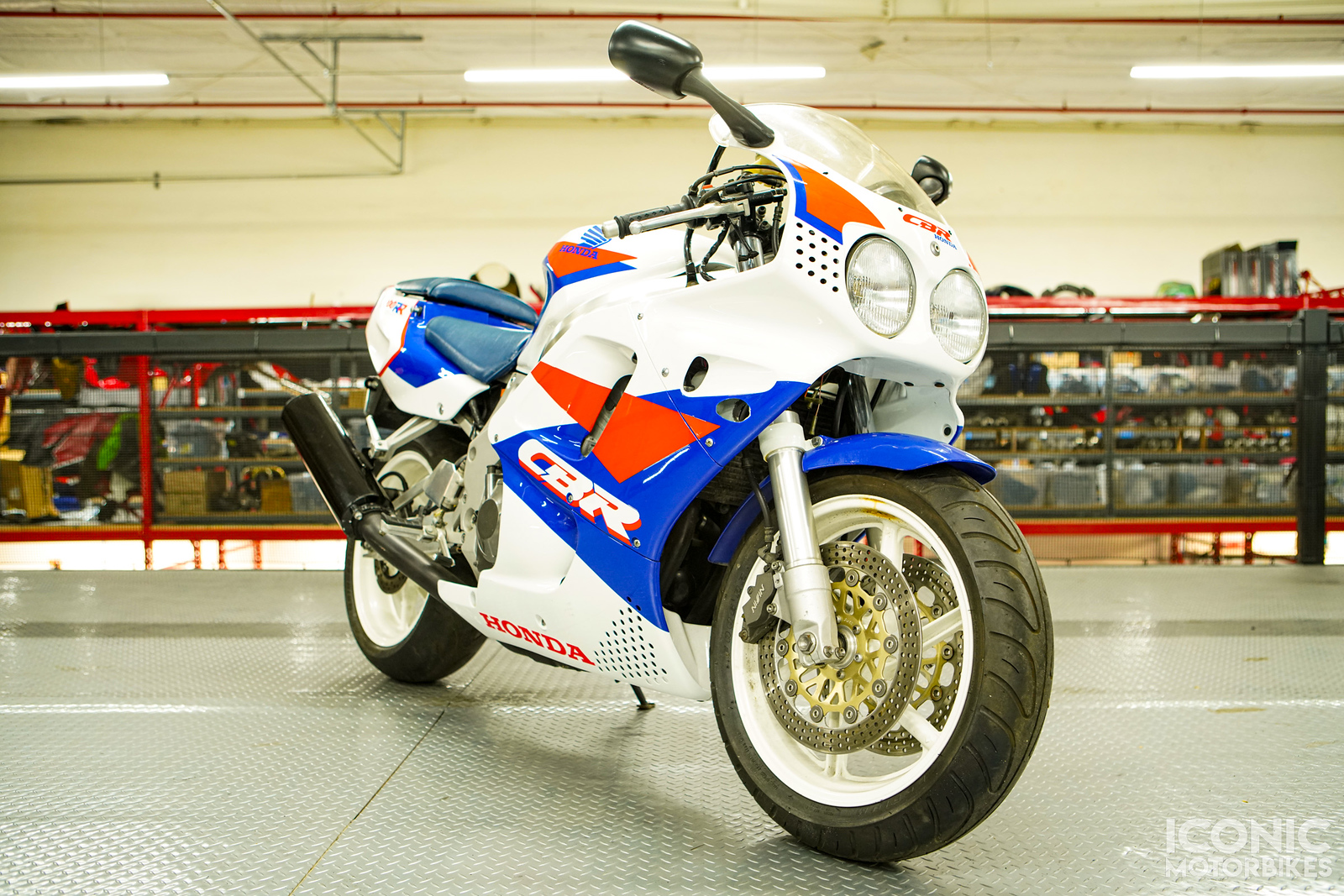 ヴィンテージ925 セット Second up for Iconic Motorbikes' auction site today's a vintage