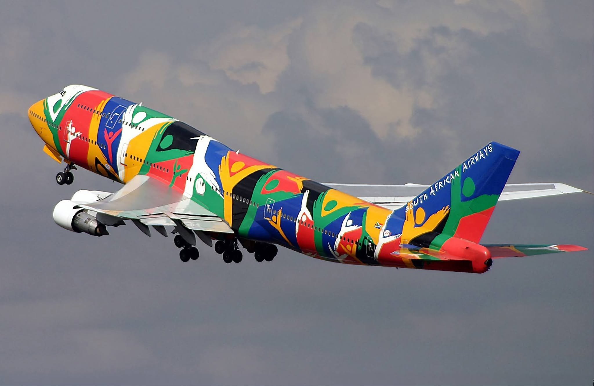 ZS-SAJ was a famous Boeing 747-300 (specifically a 747-312