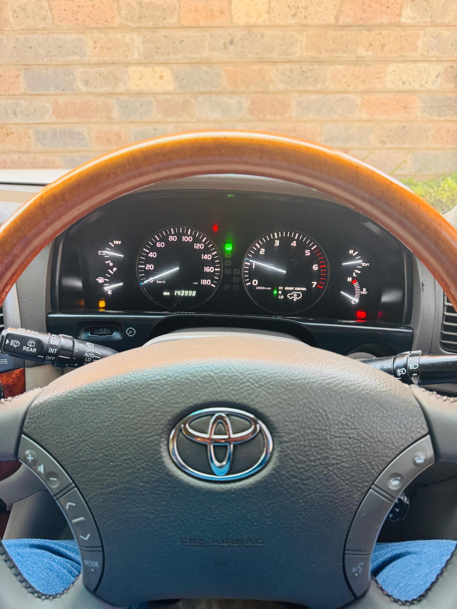2007 Landcruiser Cygnus for sale KBV REG. Mileage: 143,000km