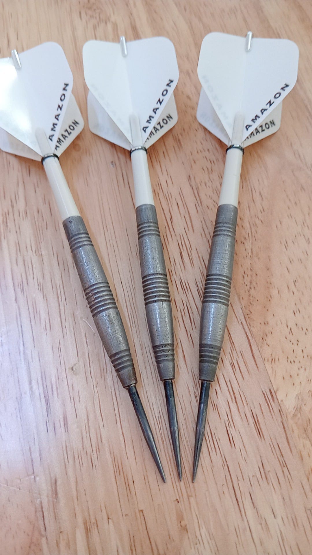Looking for some old style Keith deller darts . They got a smooth
