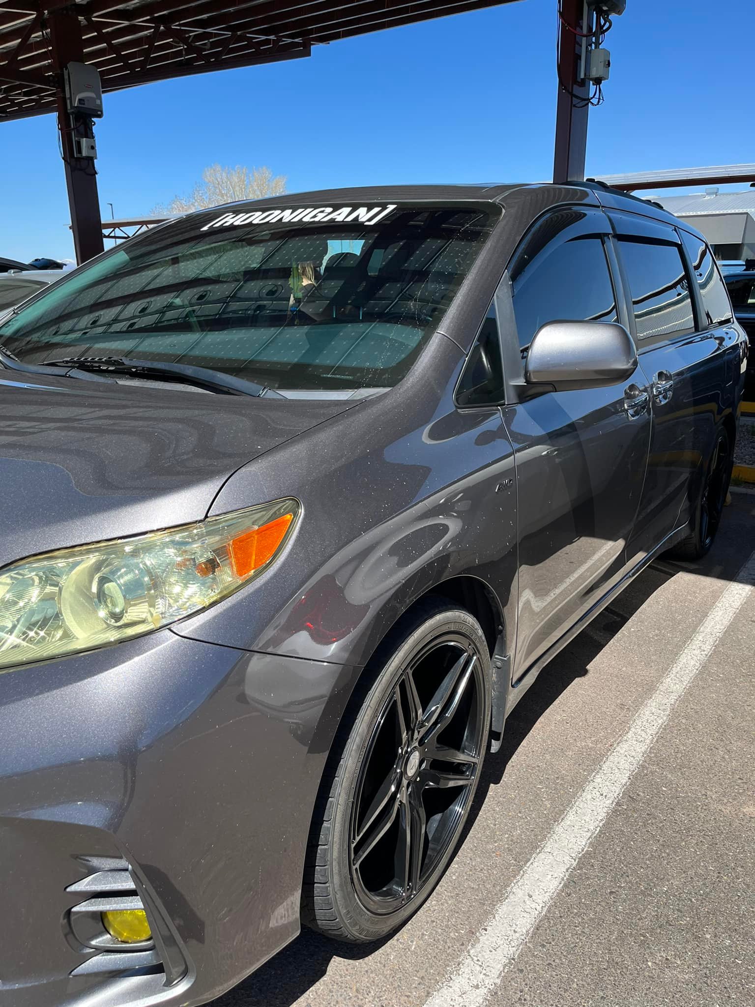 Asanti Black Label 22s installed on 2019 Sienna