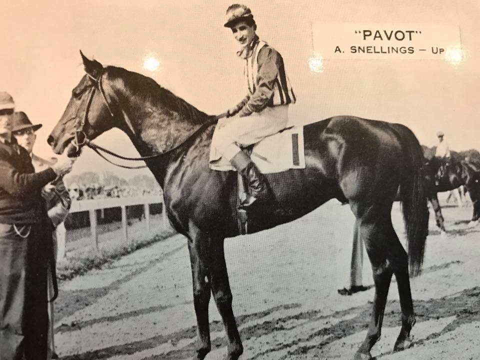This is an original 1944 photo of... - Horse racing Legends