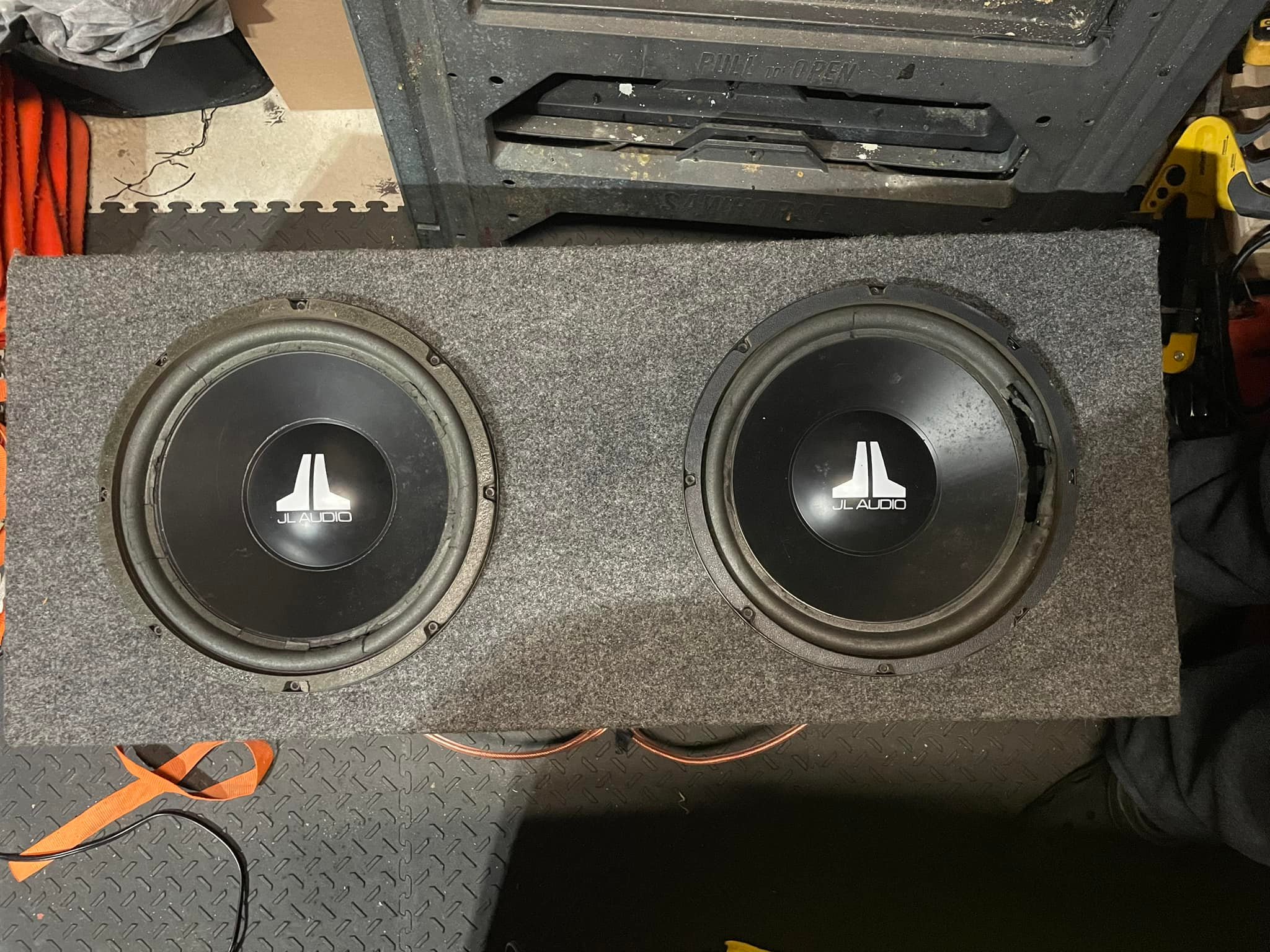 Where to find jl audio 12w3v2 d2 subwoofer refoam in London