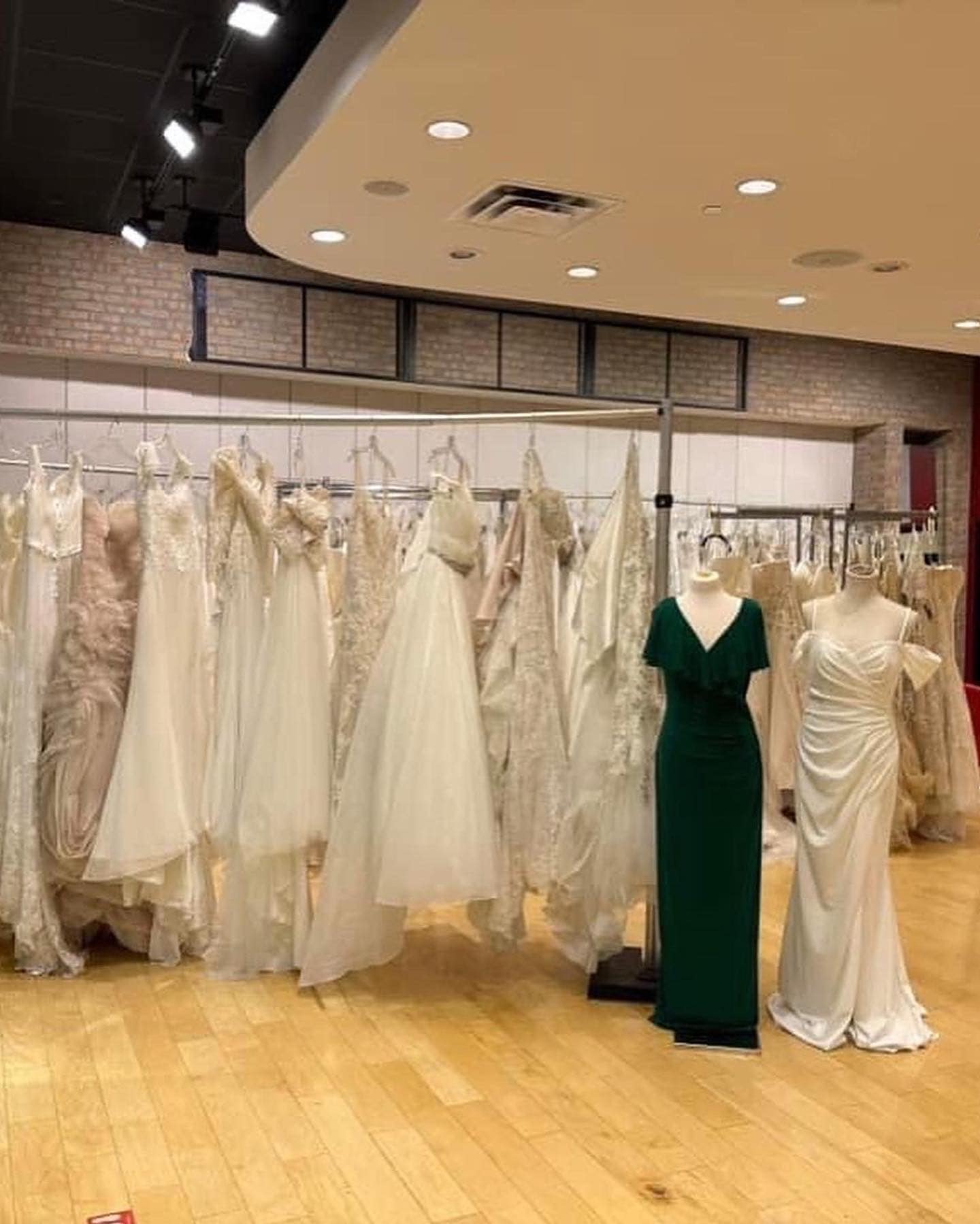 formal dress shops in columbia mo Shopping MO: Boutiques, Thrift Stores & Wear Melbourne Dress Hire