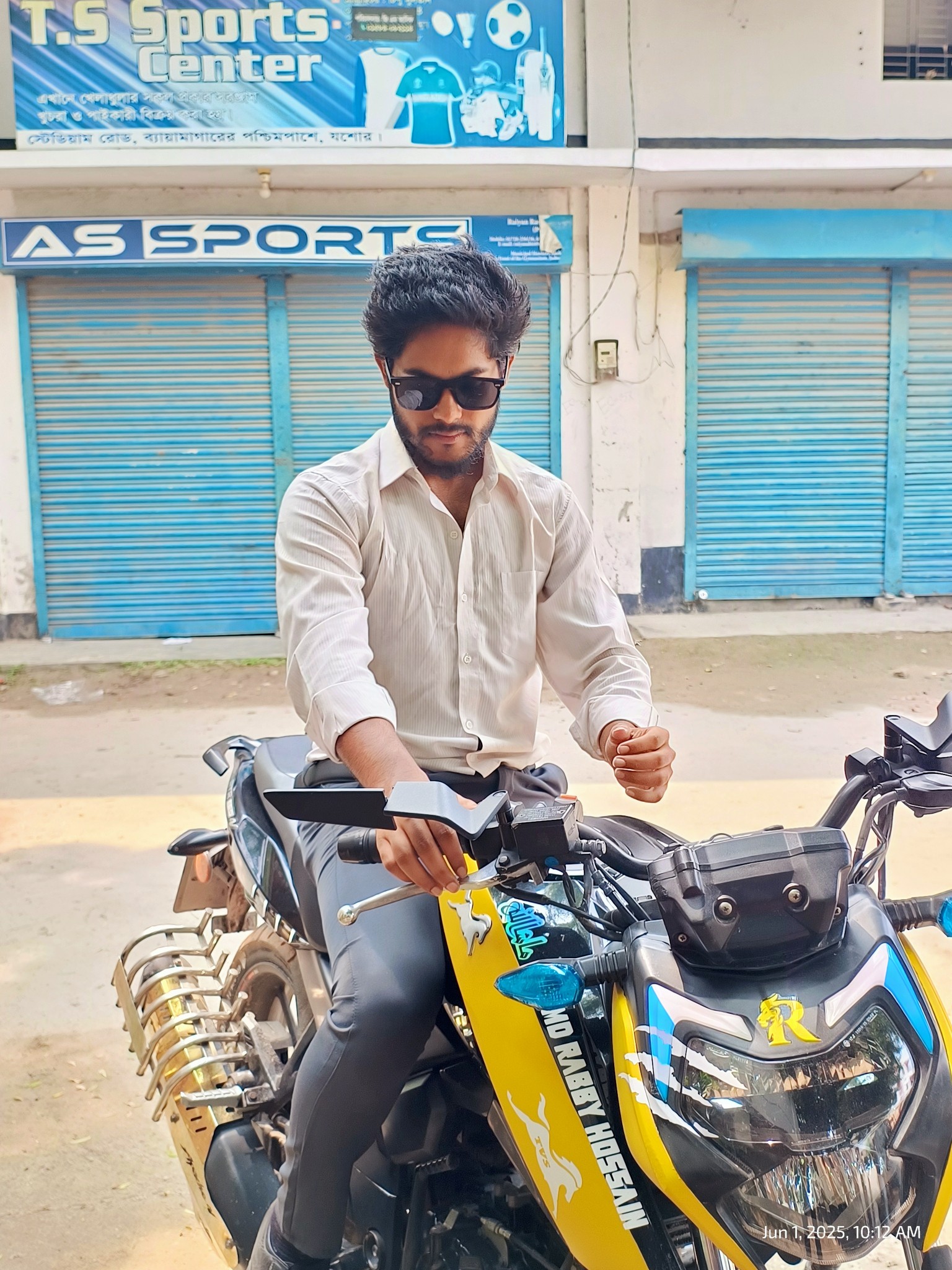 M R Kamran