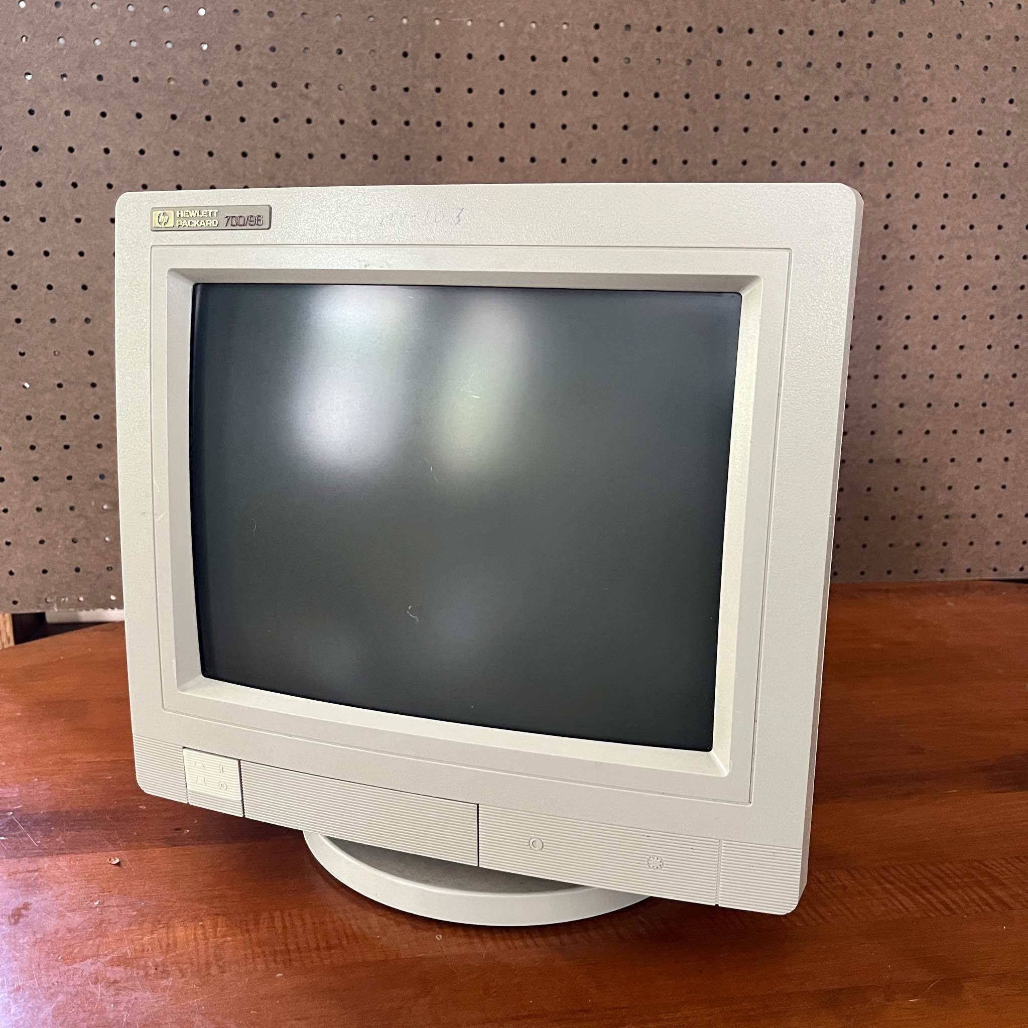 HP 700/92 Terminal Monitor Amber Monochrome CRT VT-Style – Tested – w ...