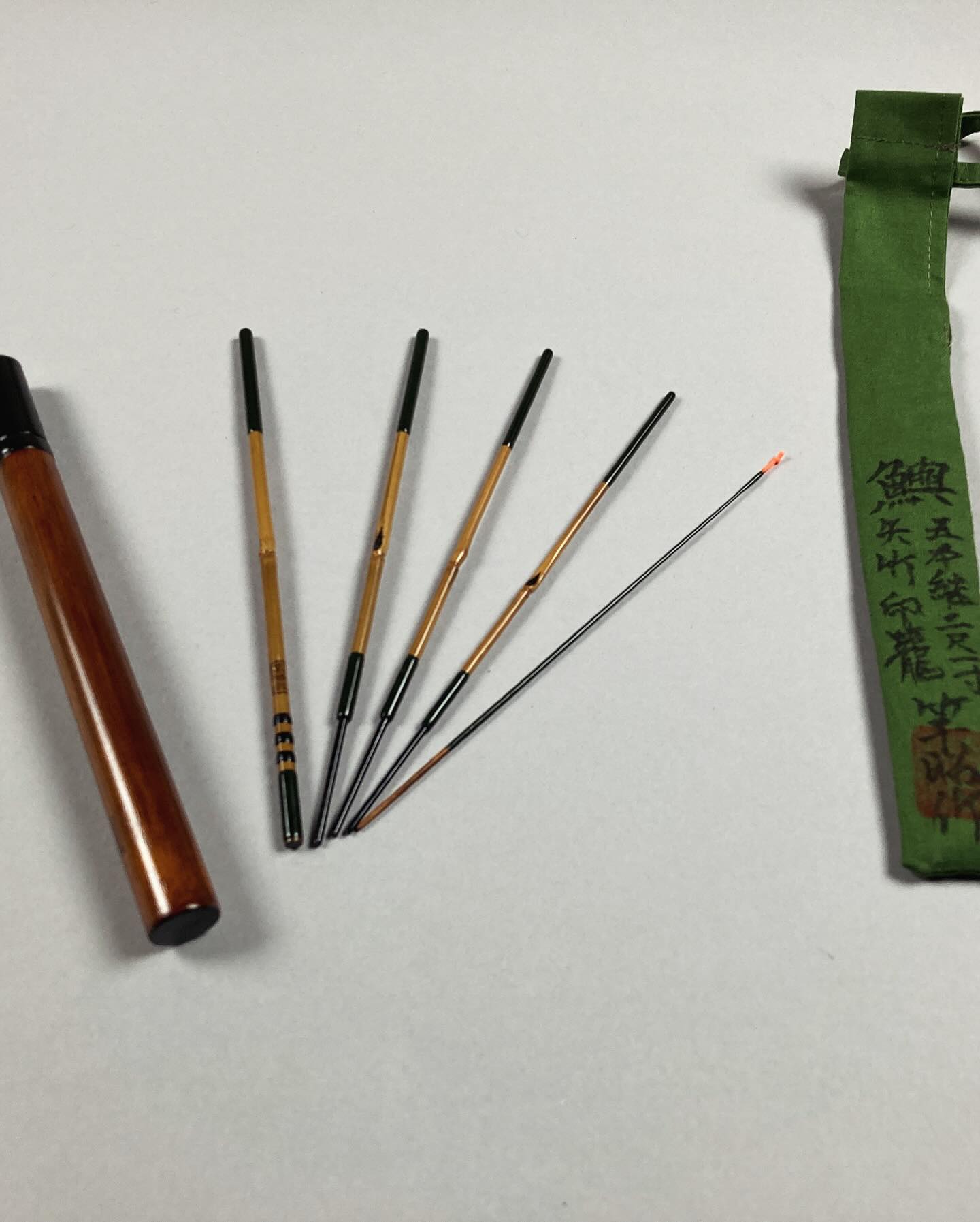 タナゴ竿 矢竹の印籠継ぎで仕上げたタナゴ竿 コンパクトな仕舞いながら